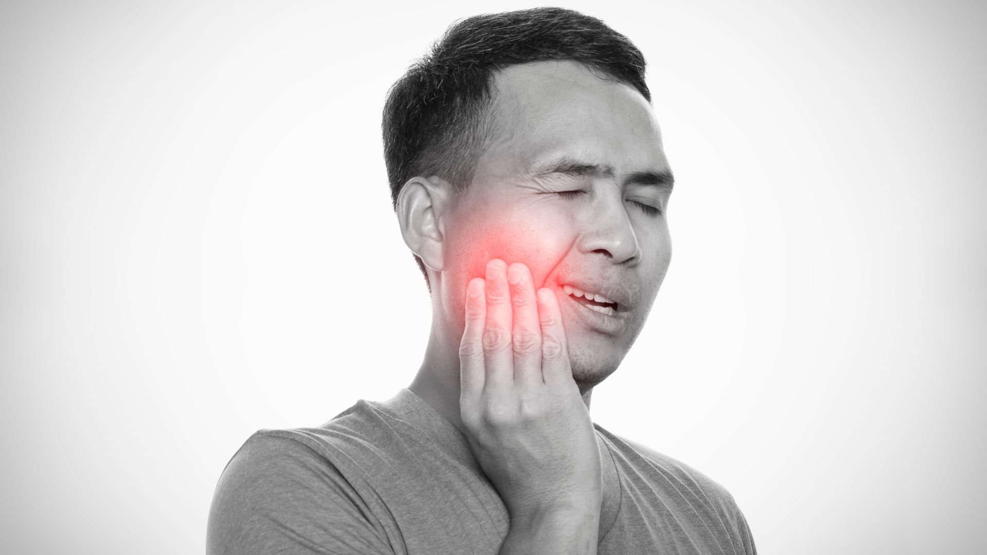 Nếu sau 2 tháng người bệnh vẫn còn cảm thấy đau âm ỉ thì đây có thể là dấu hiệu của biến chứng