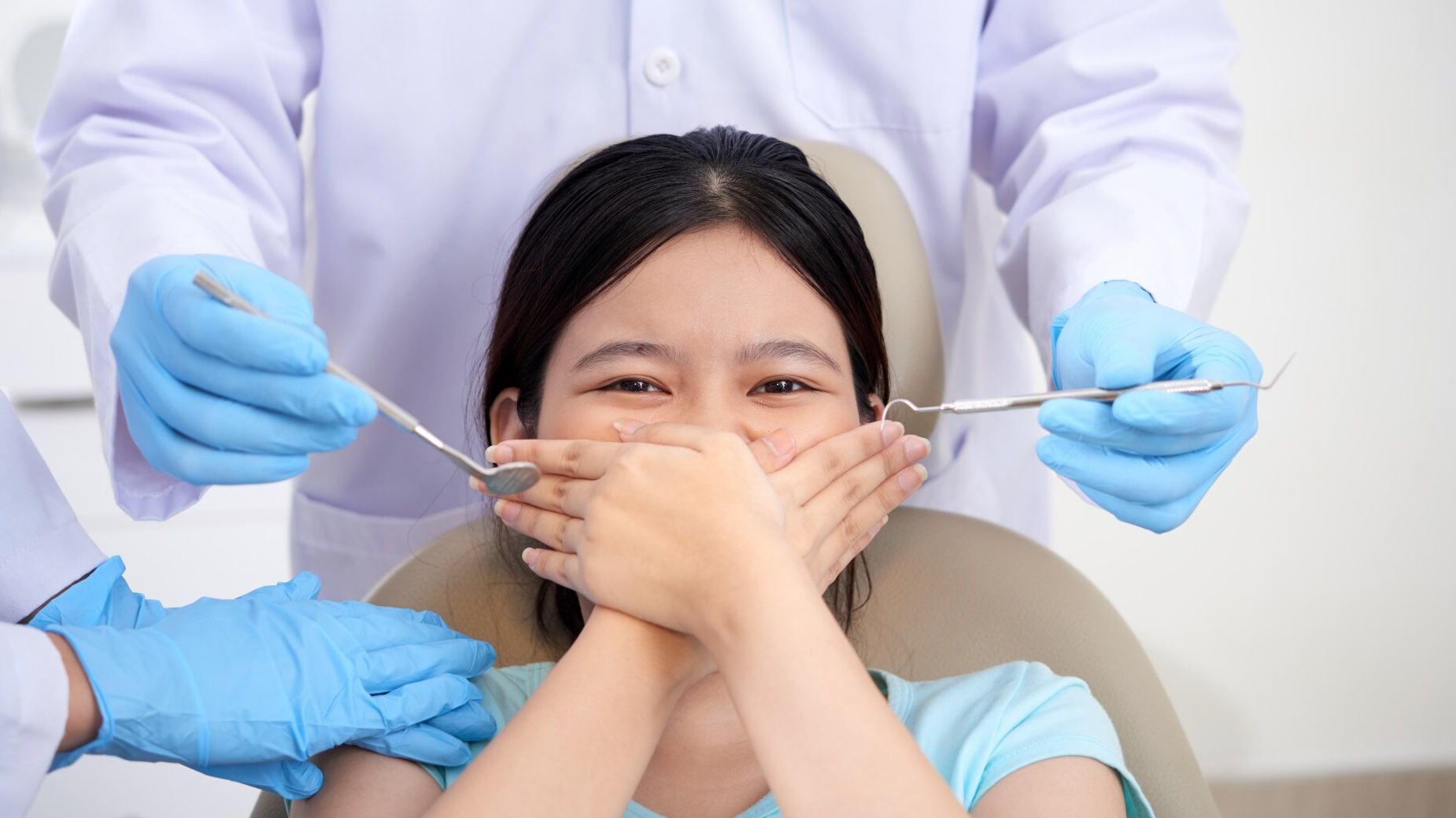 Nhổ răng khôn có đau không và quá trình hồi phục sau đó như thế nào thường khiến nhiều người lo lắng