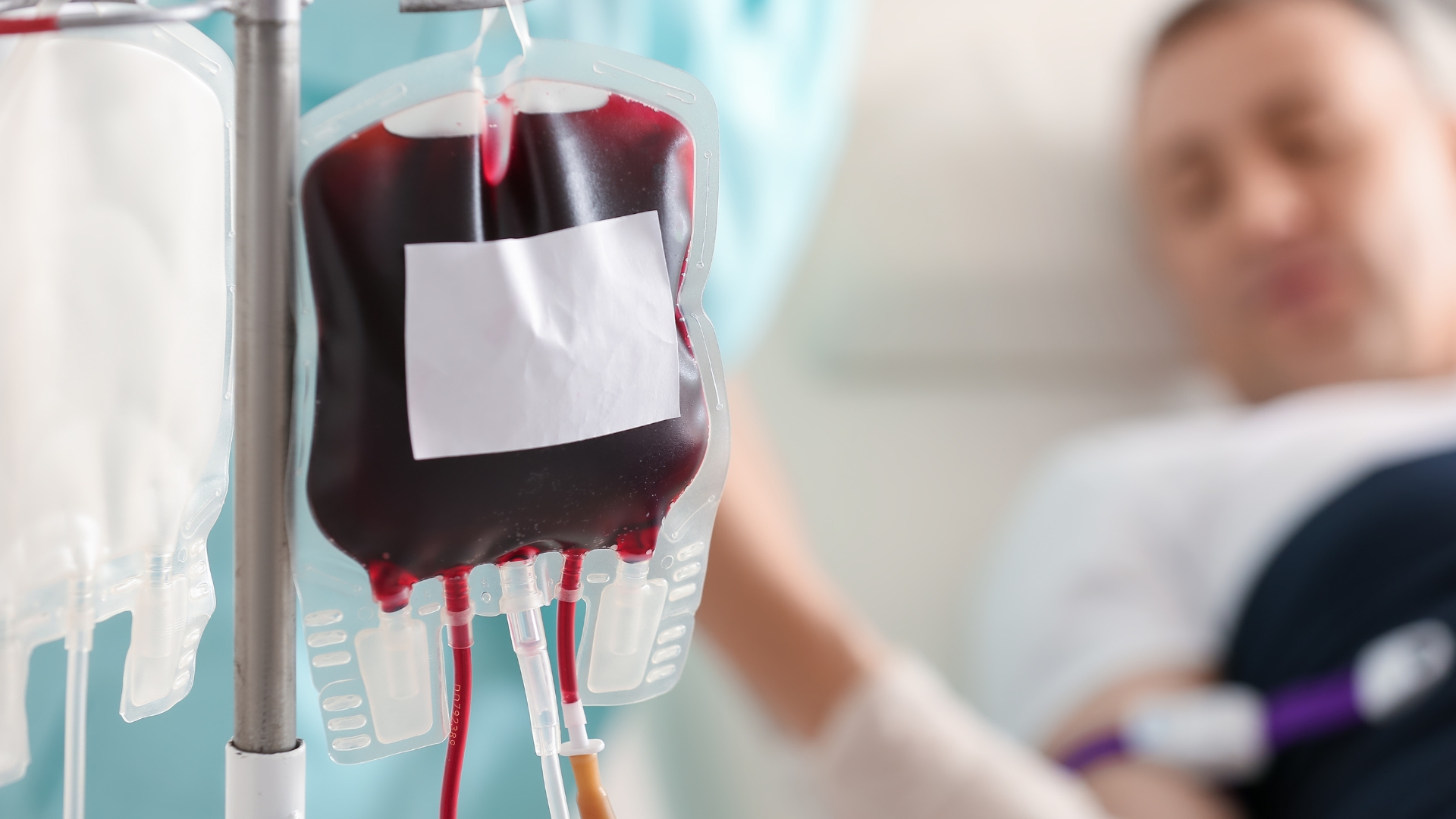 Trong thực tế, việc truyền máu sẽ được đánh giá toàn diện và ưu tiên truyền cùng nhóm máu khi điều kiện cho phép