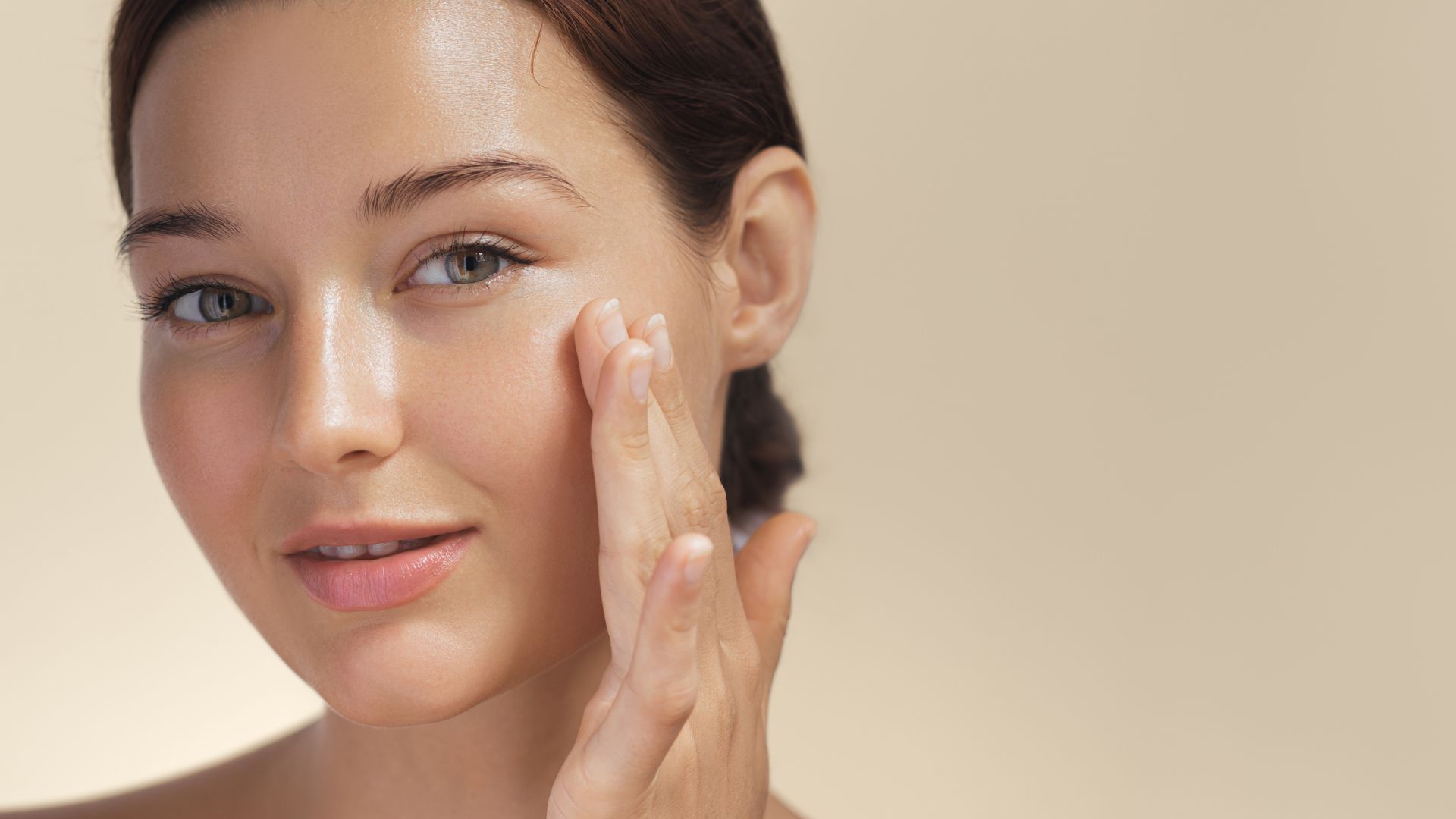 Collagen giúp duy trì sự khỏe mạnh của làn da và giảm tình trạng lão hóa