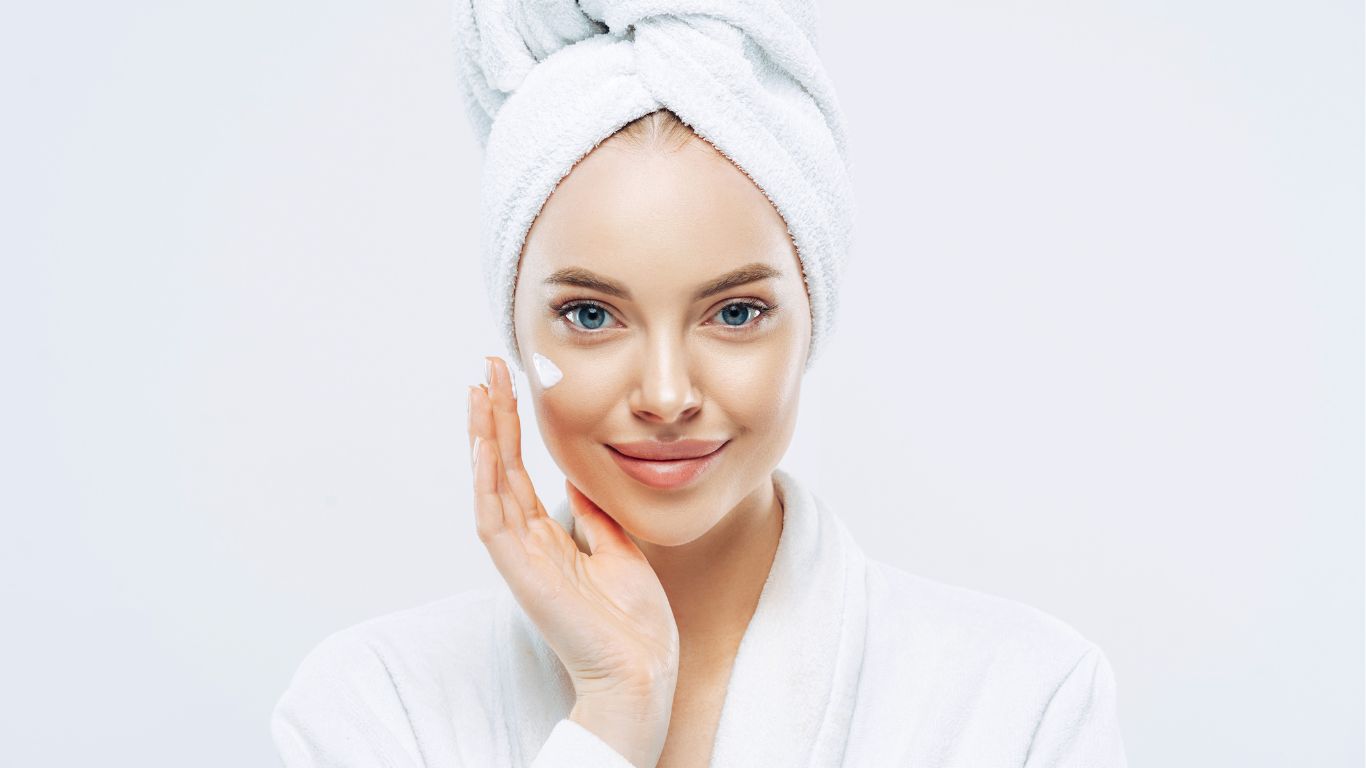 Những cách trị mụn nội tiết ở cằm đơn giản, dễ thực hiện 1