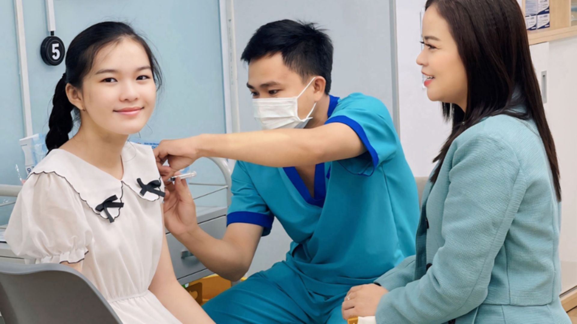 Nữ giới từ 9 - 26 tuổi là độ tuổi được khuyến cáo tiêm HPV sớm để đạt hiệu quả phòng bệnh cao nhất