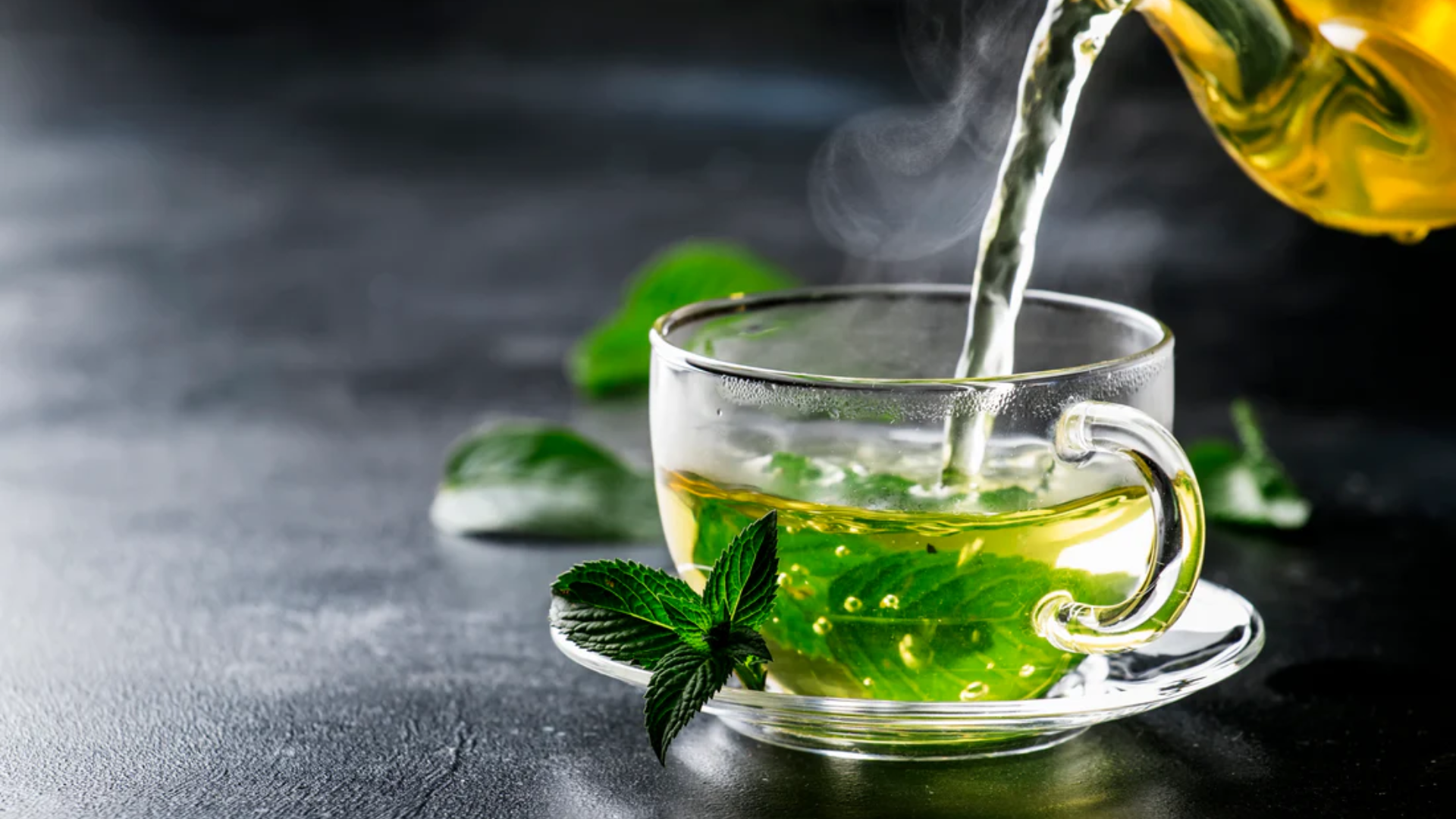 Catechin và EGCG trong trà xanh giúp cơ thể hấp thu đường chậm hơn và bảo vệ sức khỏe
