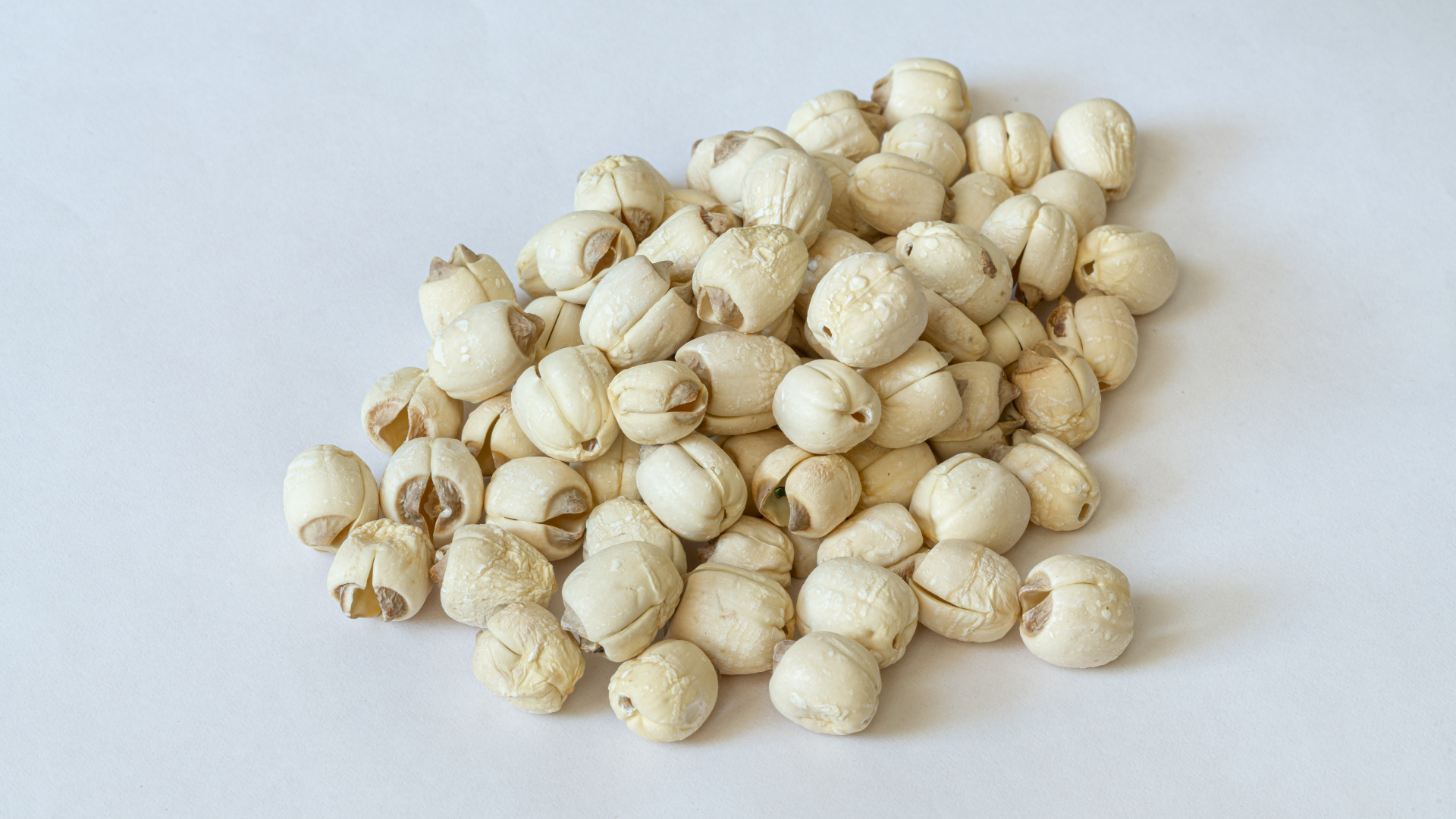 Thành phần trong hạt sen có thể ảnh hưởng sức khỏe