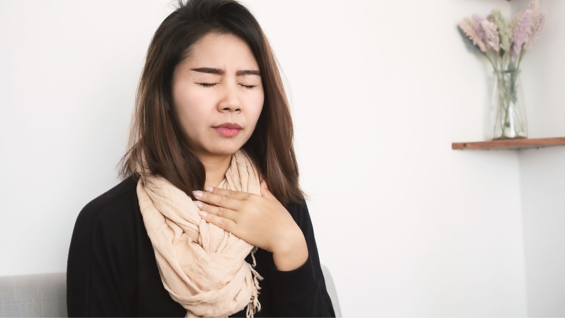 Rối loạn nuốt là một trong các triệu chứng cảnh báo rối loạn dây thần kinh số 12