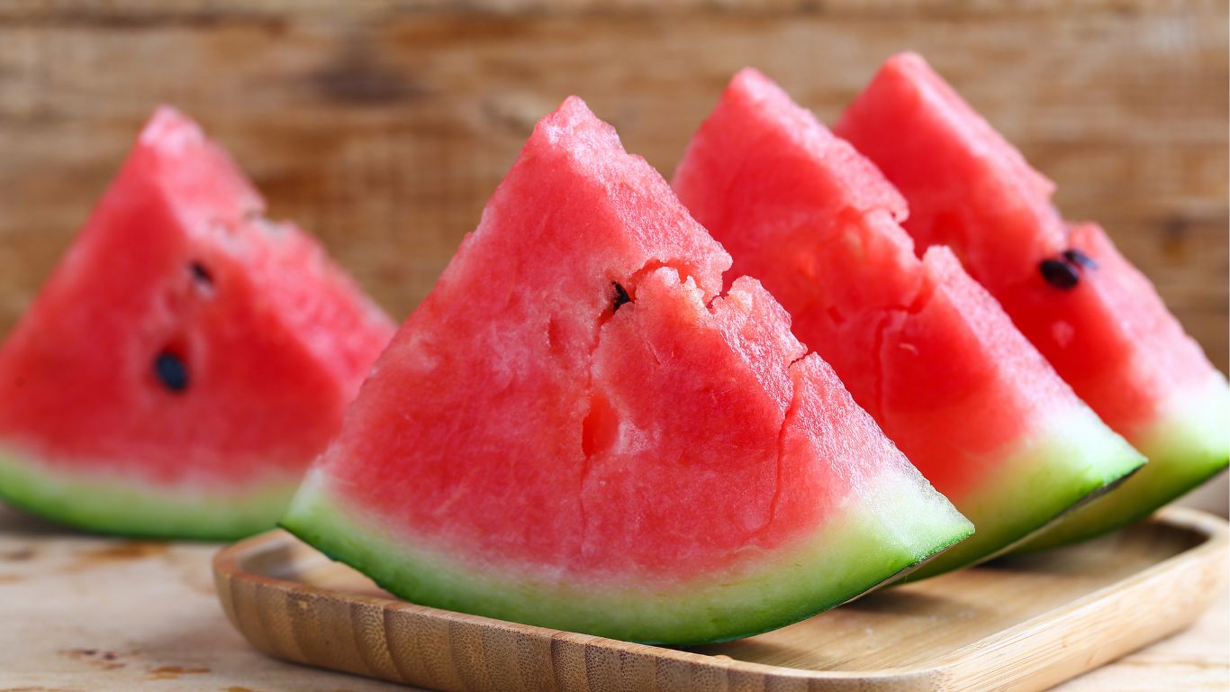 Những thực phẩm có tính mát: Công dụng và lưu ý khi sử dụng 2