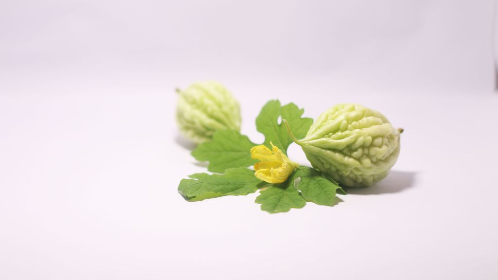 Uống nước mướp đắng thường xuyên có tốt không?