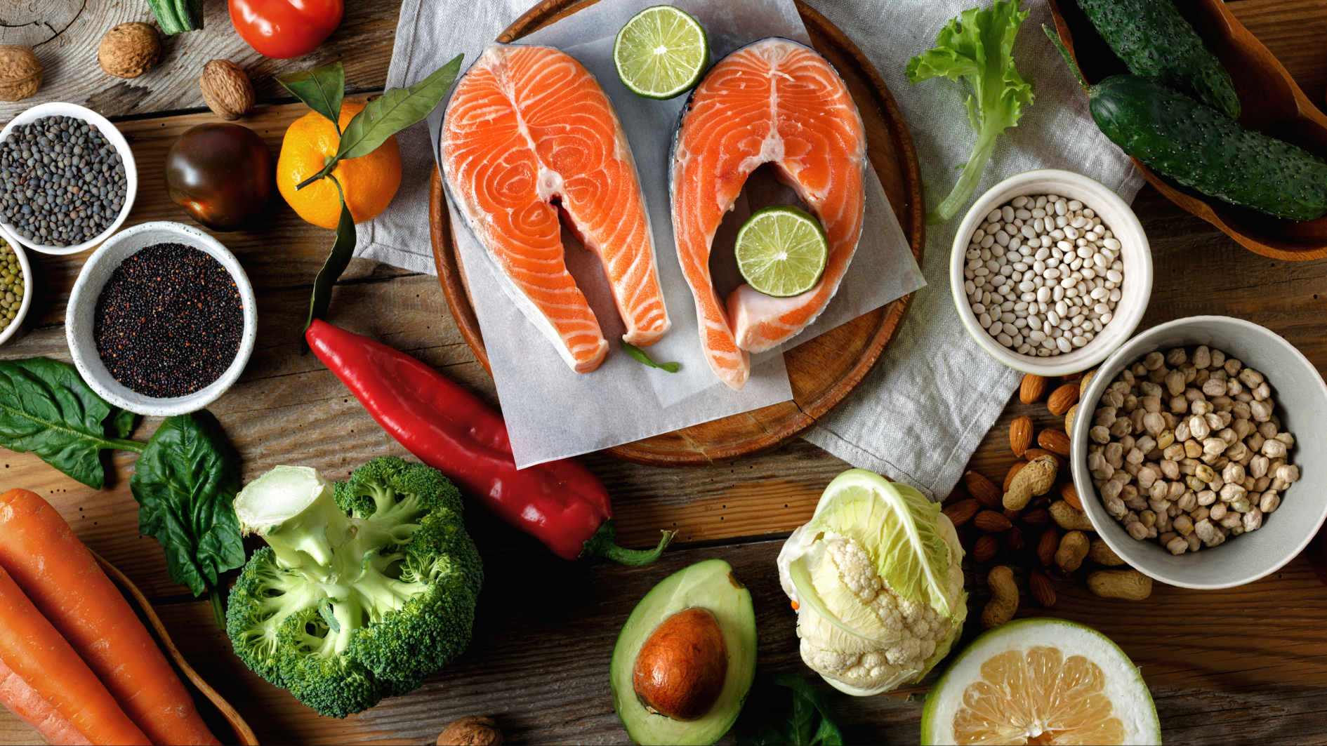 Duy trì chế độ ăn uống lành mạnh giúp hệ tiết niệu khỏe mạnh