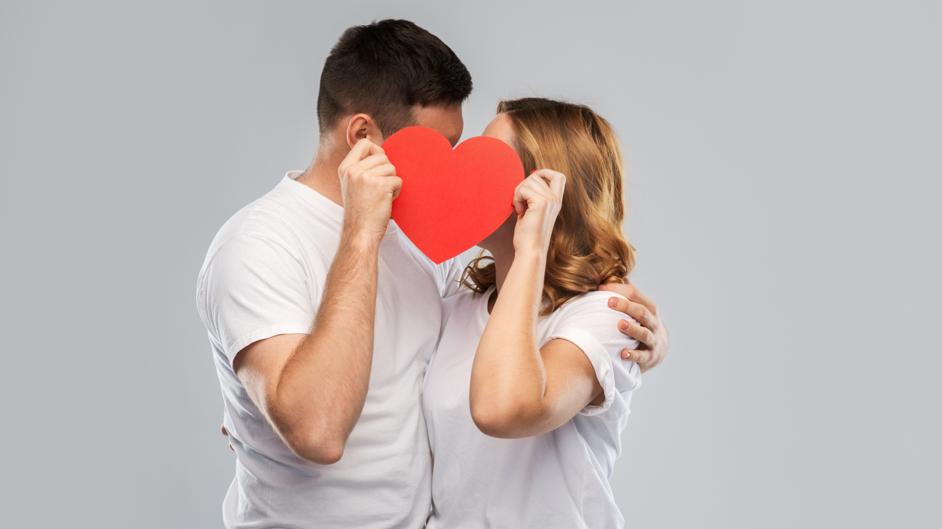 Nuốt nước bọt của bạn trai có thai không? Hiểu đúng về con đường dẫn đến mang thai 1