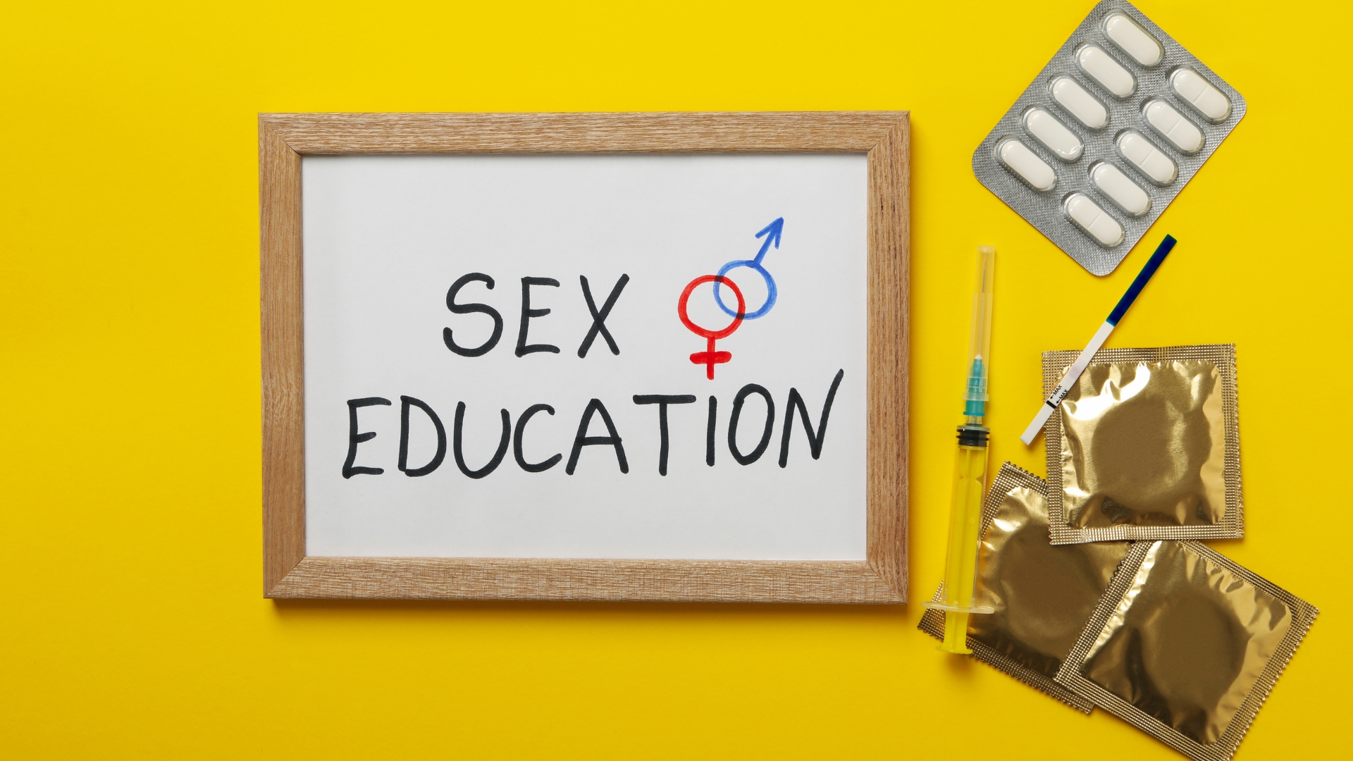 Giáo dục và tư vấn sức khỏe tình dục là yếu tố quan trọng giúp phòng ngừa HIV hiệu quả