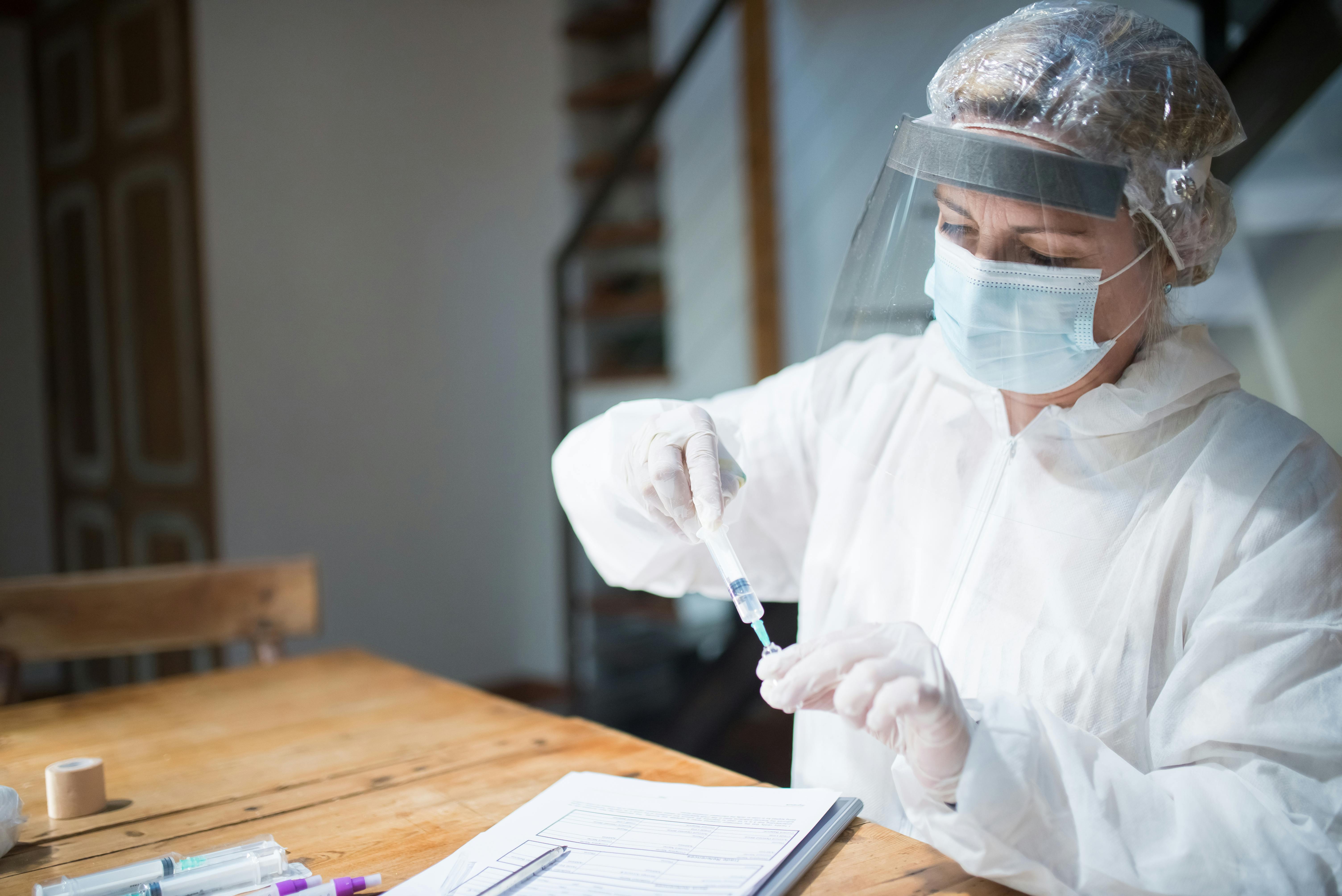 vac-xin-viem-nao-nhat-ban-co-may-loai 3