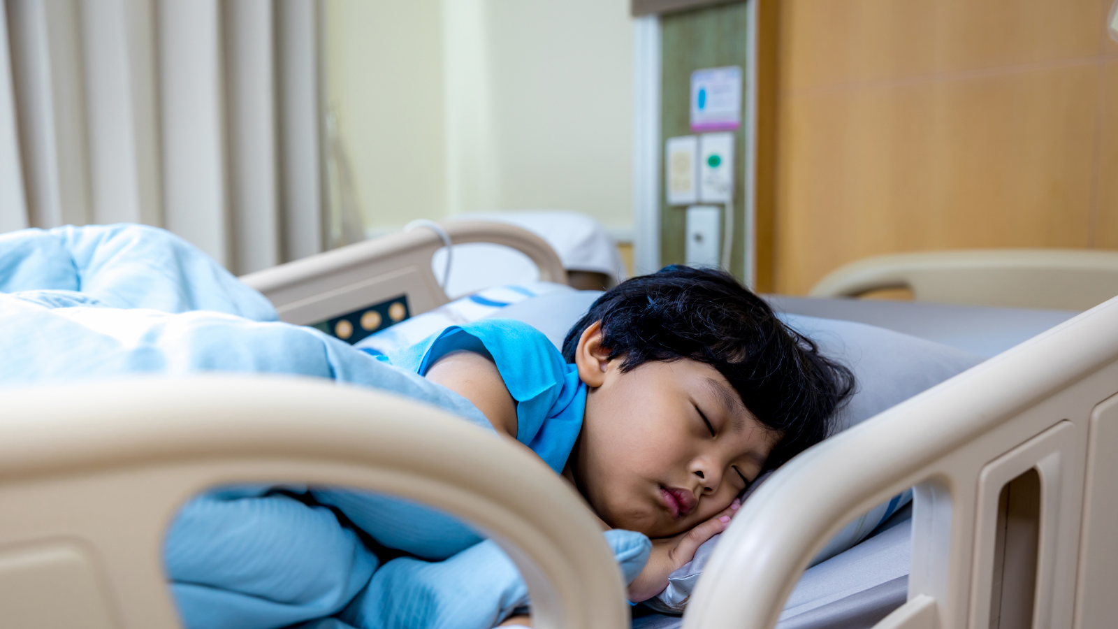 Suy hô hấp nặng ở trẻ có thể gây tím tái và rối loạn tri giác