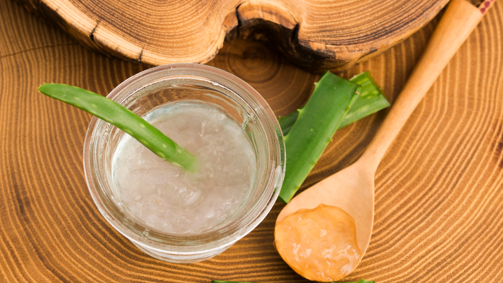 Phần mủ vàng của nha đam có thể gây co thắt tử cung