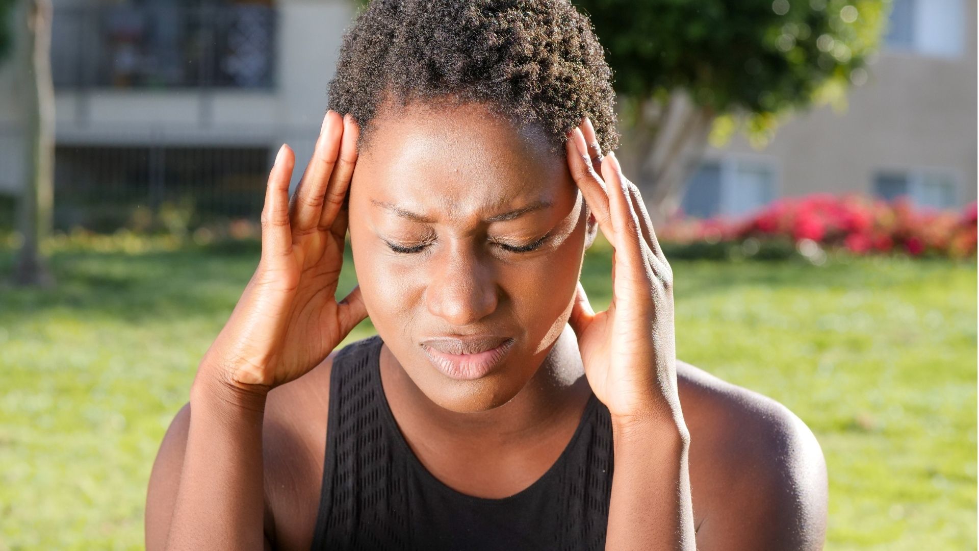 Khi phình mạch máu não​ vỡ gây triệu chứng đột ngột