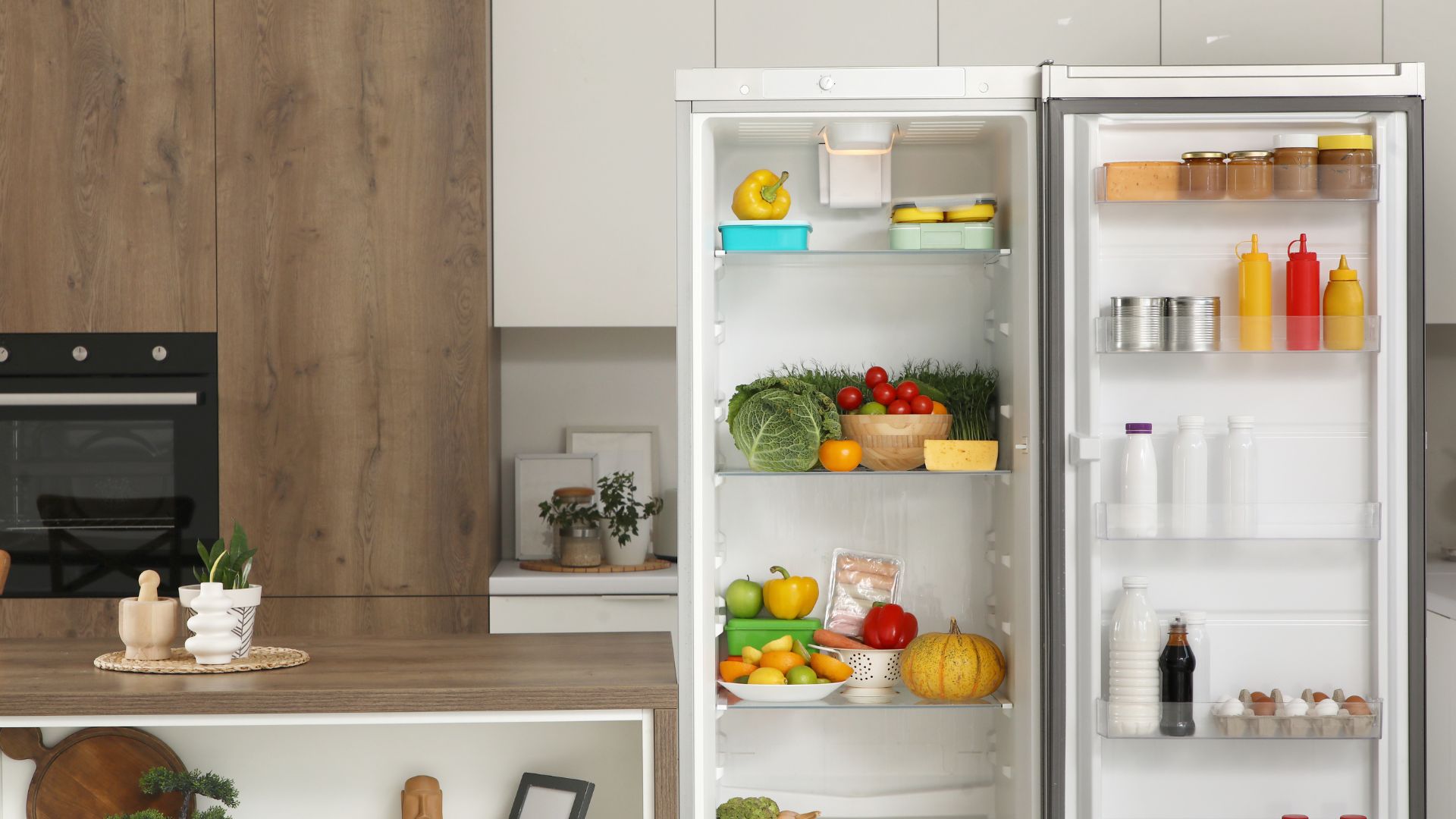 Phô mai ít muối cần được bảo quản trong ngăn mát tủ lạnh ở 2 - 8 độ C