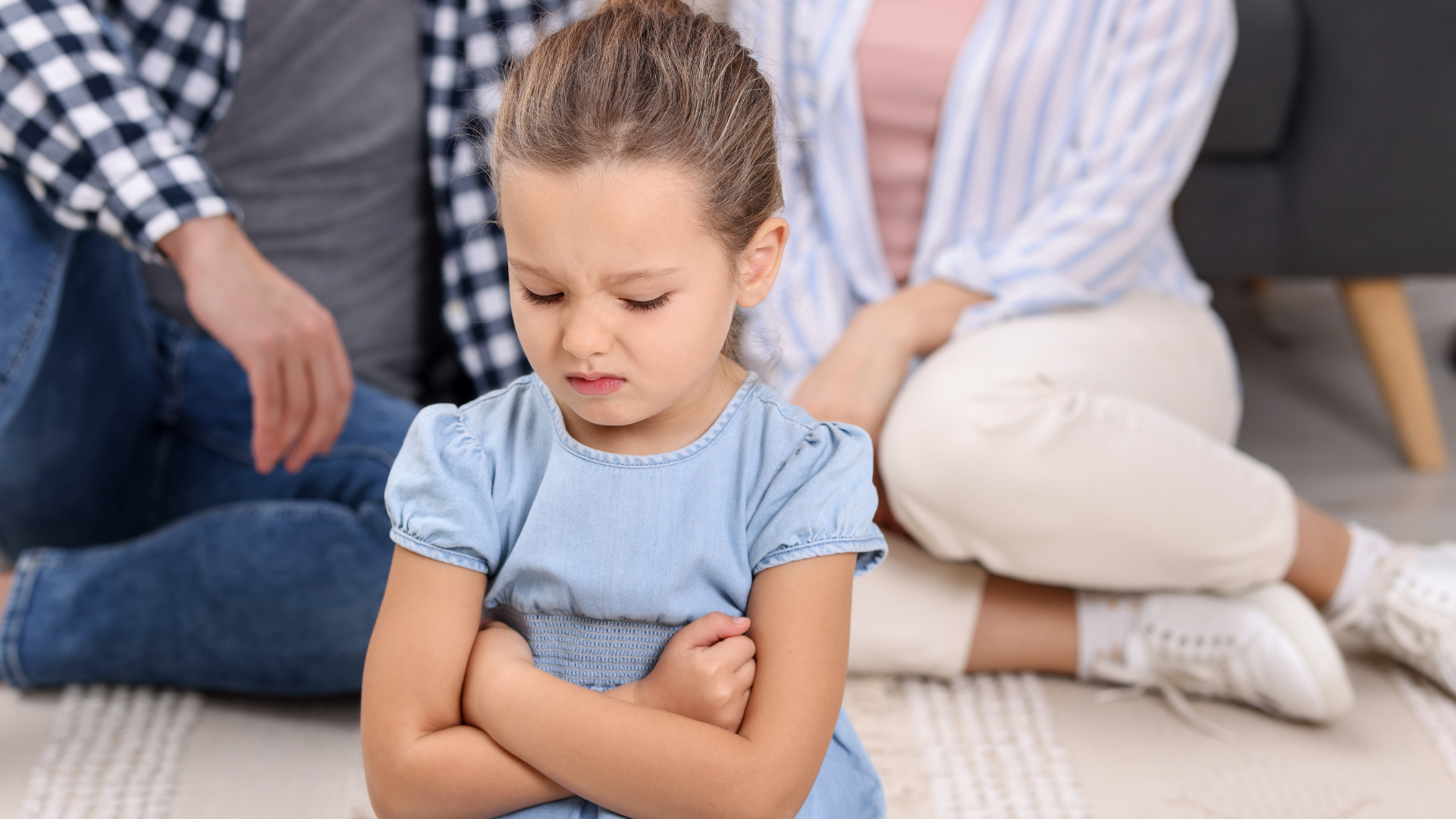 Nuôi dạy con độc đoán dễ khiến bé xa rời cha mẹ