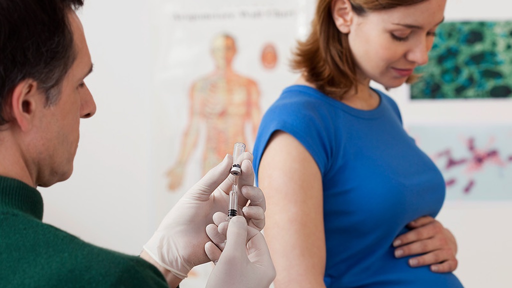 phu-nu-mang-thai-tiem-uon-van-ve-con-dap-nhieu-co-sao-khong 4.jpg