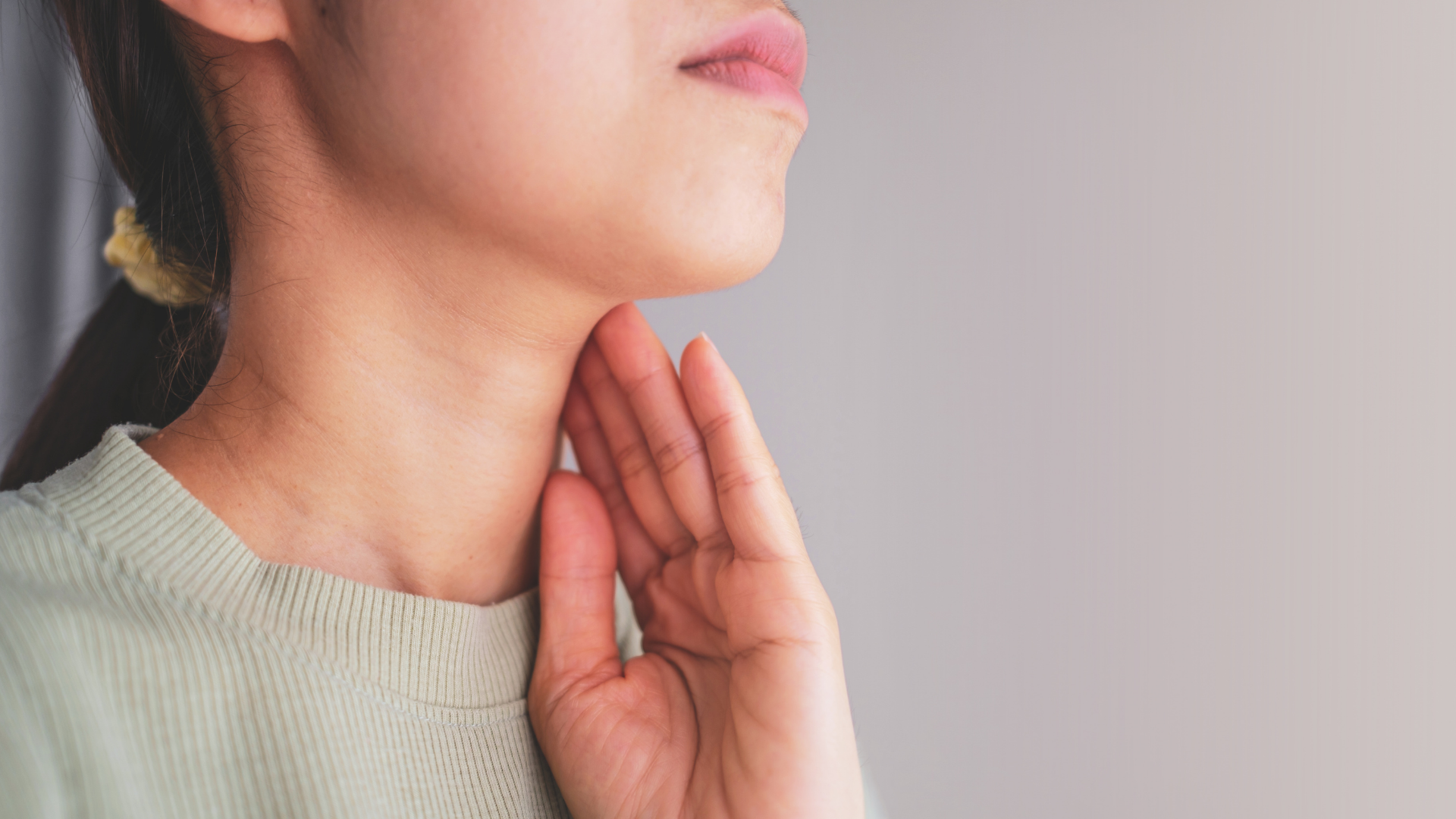 Khàn tiếng kéo dài có thể là dấu hiệu polyp thanh quản