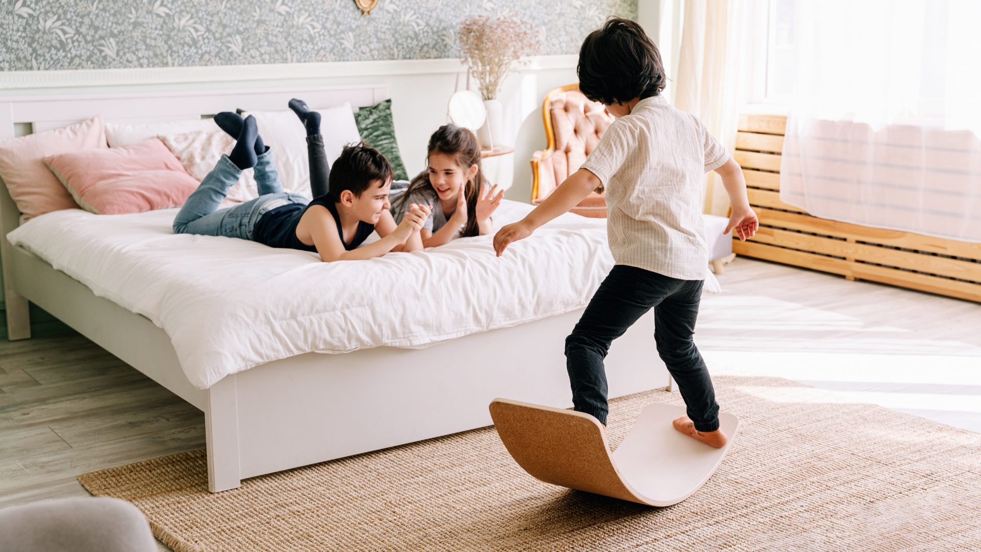 Tẩy giun định kỳ giúp ngăn ngừa nhiễm trùng, bảo vệ sức khỏe gia đình và cộng đồng