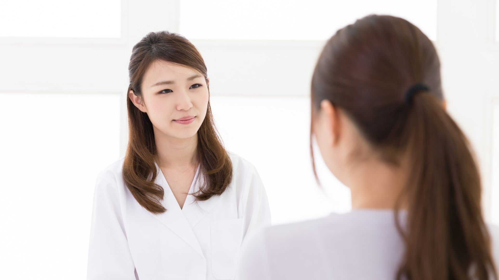 Nếu tình trạng chảy máu vùng kín kéo dài, nên chủ động thăm khám để được chẩn đoán và điều trị kịp thời