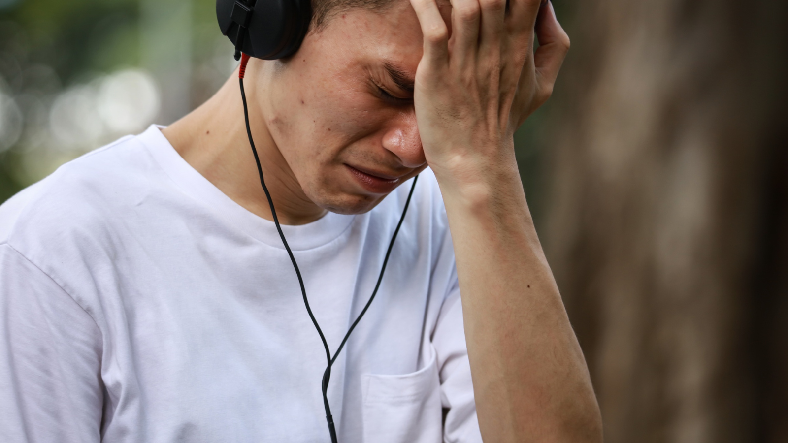 Rách giác mạc bao lâu thì khỏi?