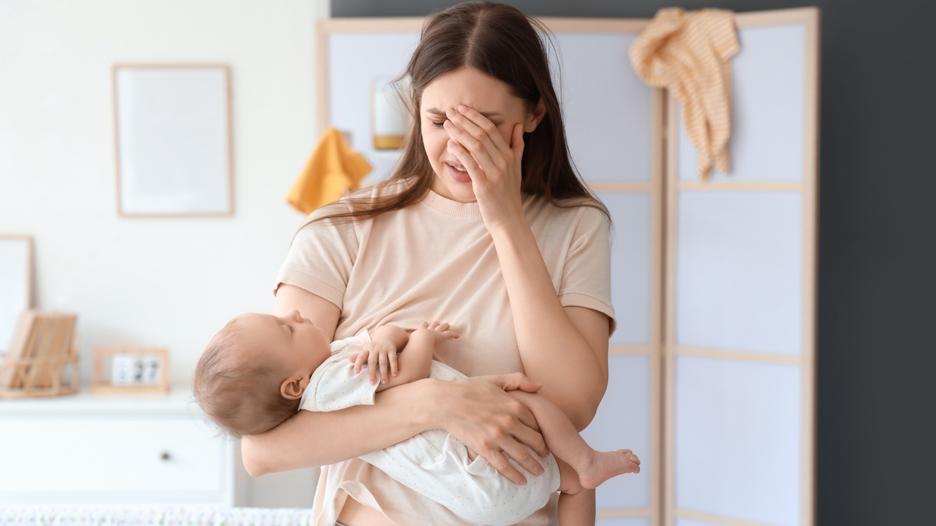 Phụ nữ sau sinh có nguy cơ cao bị rụng tóc