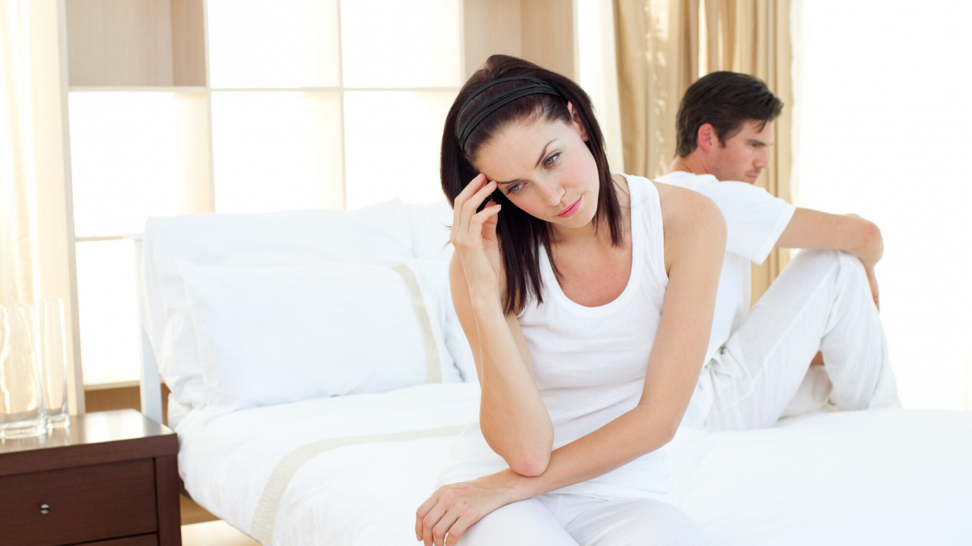 Đau hoặc khô rát khi quan hệ là dấu hiệu thường gặp của sa bàng quang