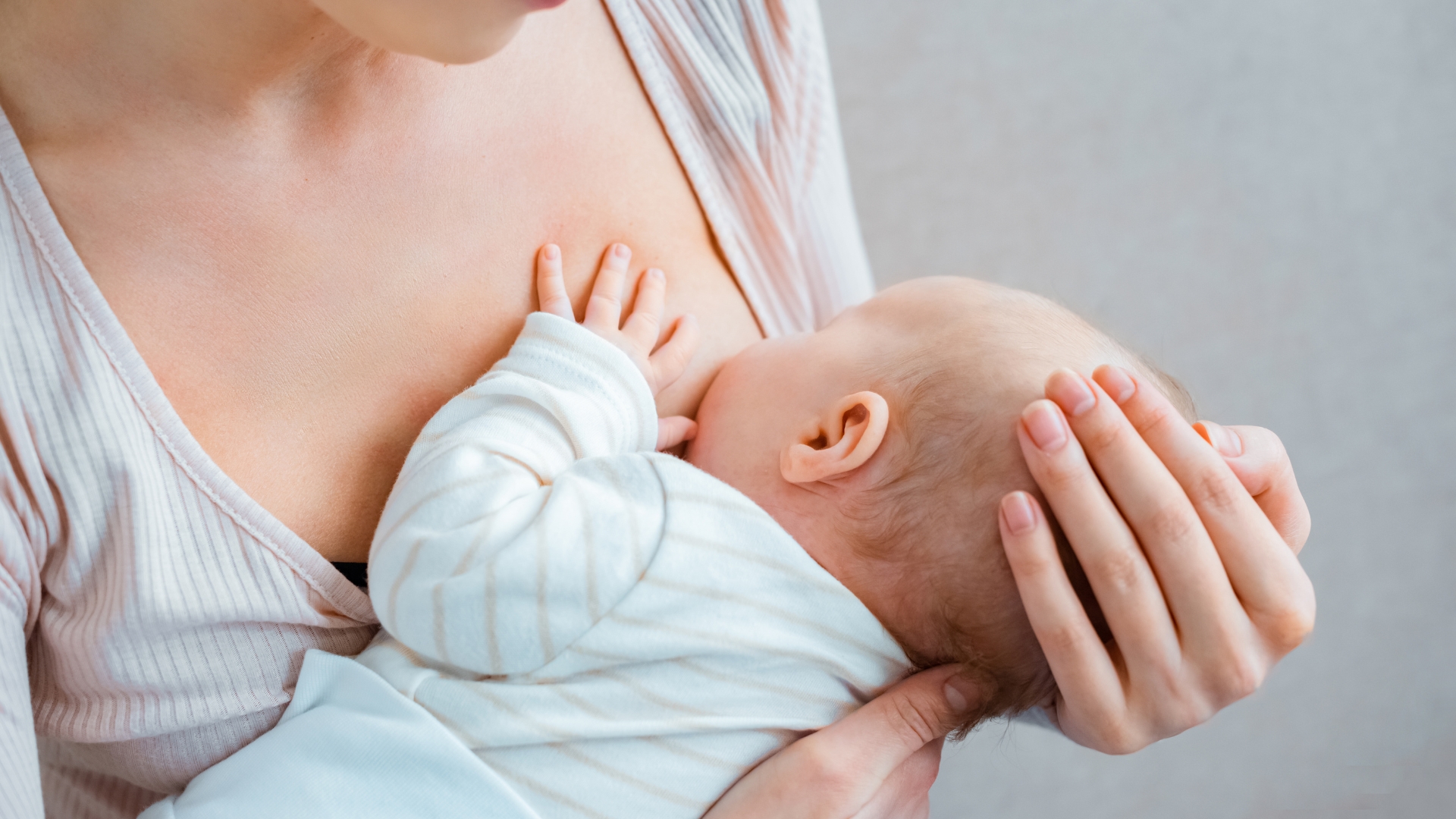 Sản dịch sau sinh là gì? Nguyên nhân và yếu tố ảnh hưởng đến sản dịch sau sinh 3
