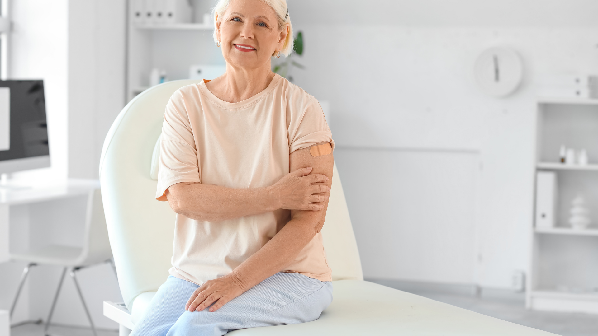 Tiêm vắc xin cho người từ 70 tuổi có an toàn không?