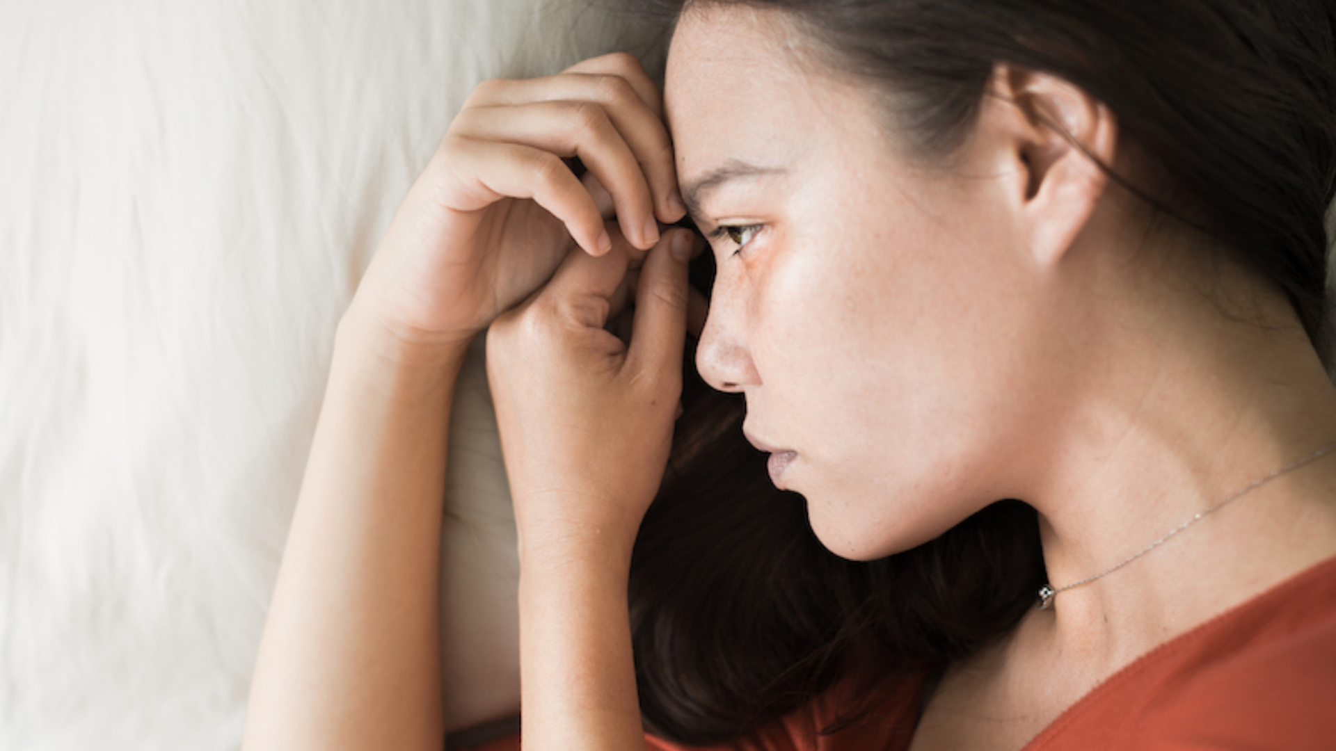 Căng thẳng trong lúc chờ kết quả có thể làm rối loạn tiêu hóa, khiến nhu động ruột hoạt động mạnh hơn