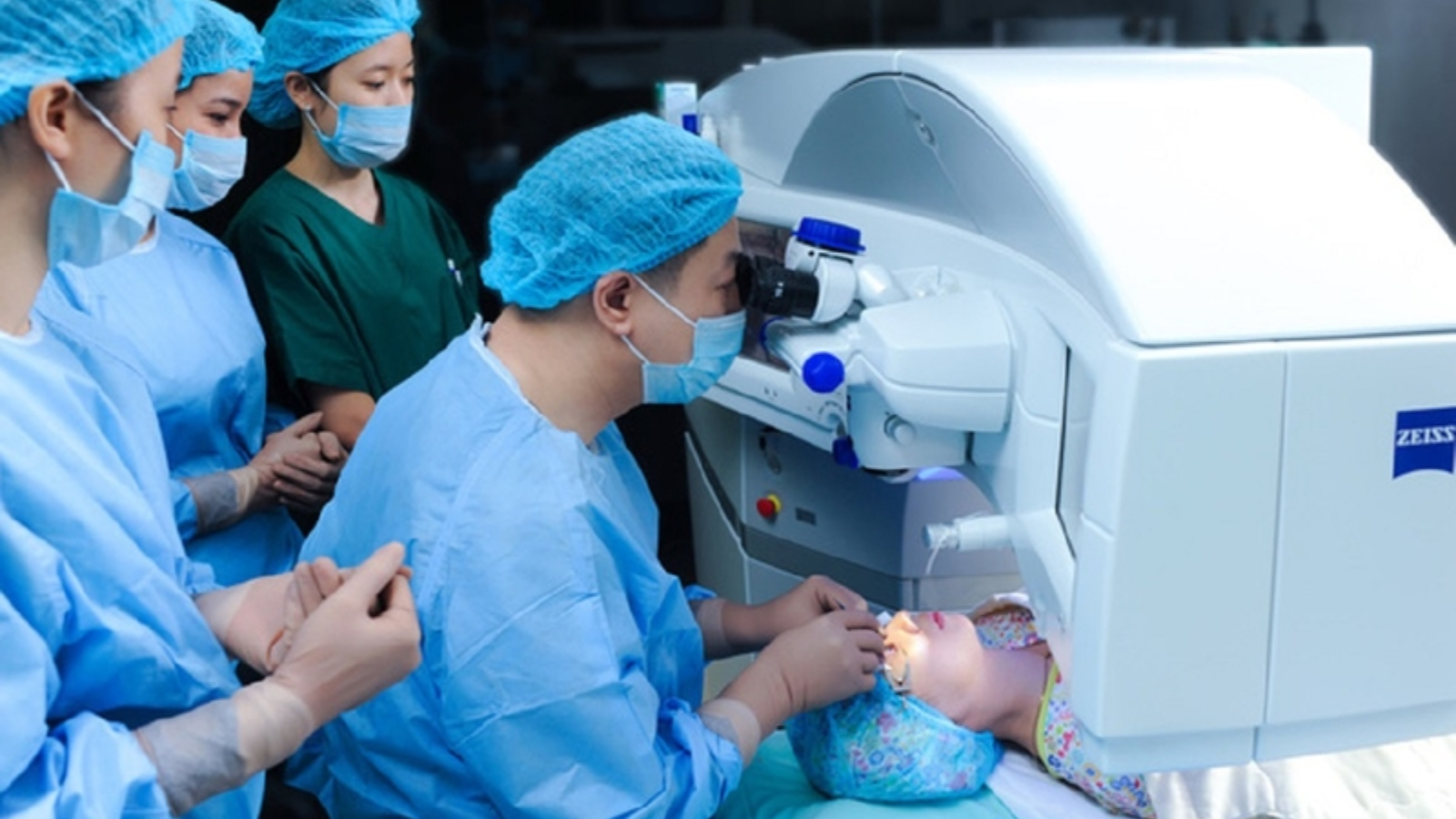 Sau khi mổ mắt kiêng ăn gì là thắc mắc của nhiều người