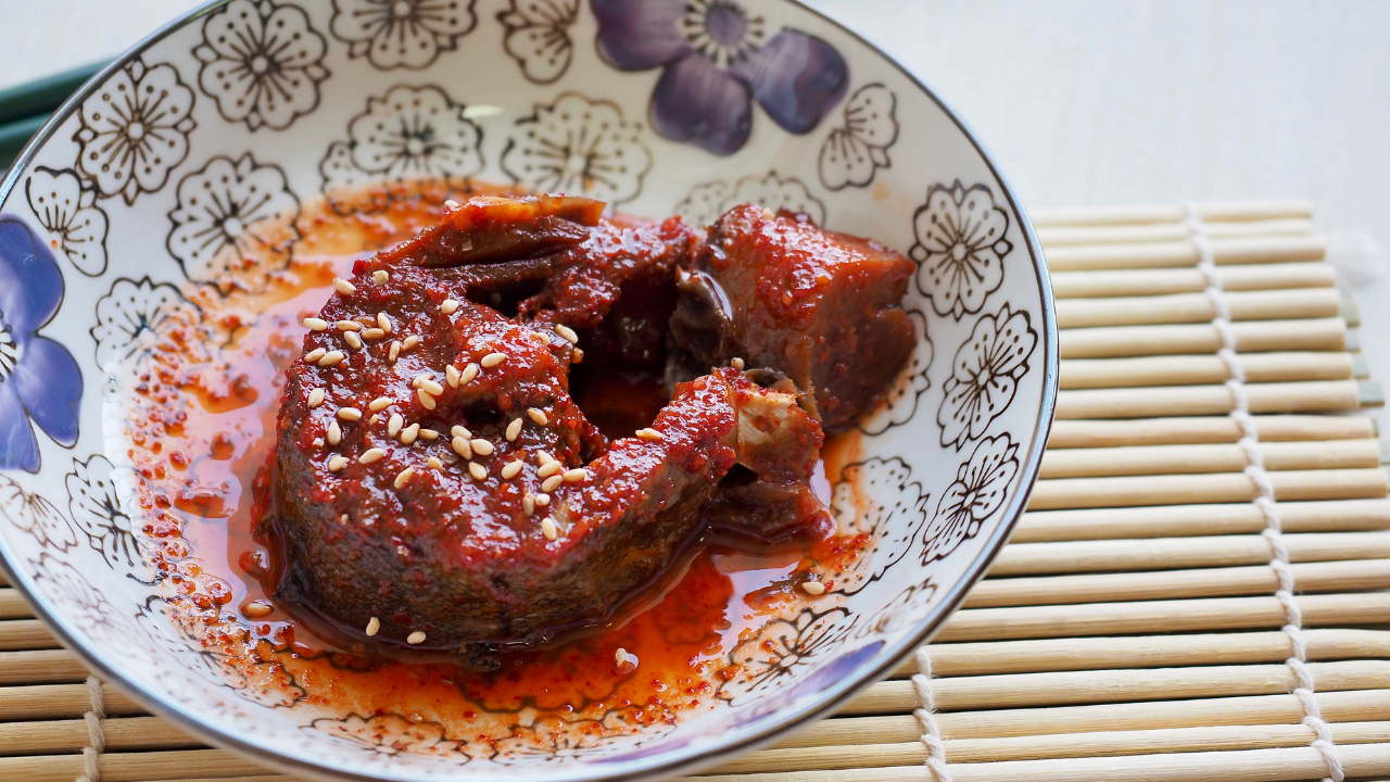 Sau khi mổ sỏi thận nên kiêng thực phẩm chứa nhiều muối