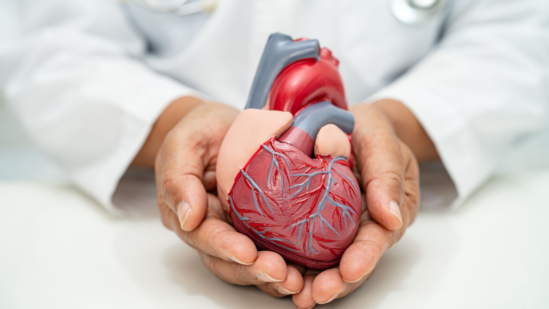 Phẫu thuật tim mạch cần thời gian dài để cơ thể ổn định trước khi quan hệ lại