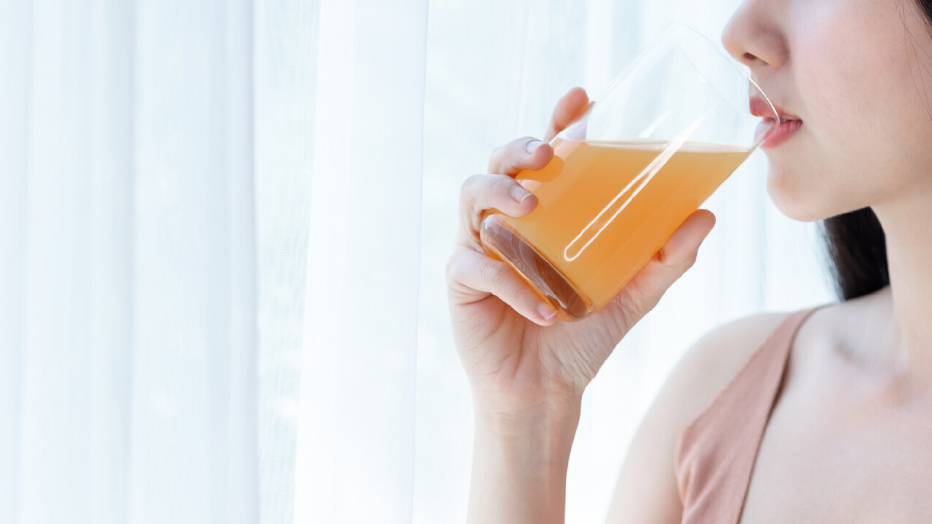 Chỉ uống nước cam khi có thể tiêu hóa thức ăn mềm mà không gặp khó khăn