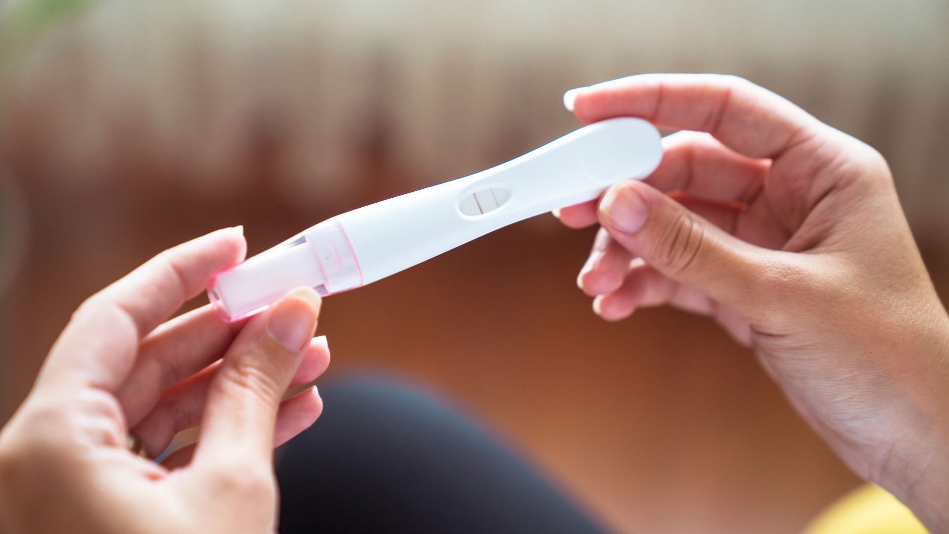 Sau quan hệ ra máu có phải mang thai không? Khi nào cần đi khám bác sĩ? 1