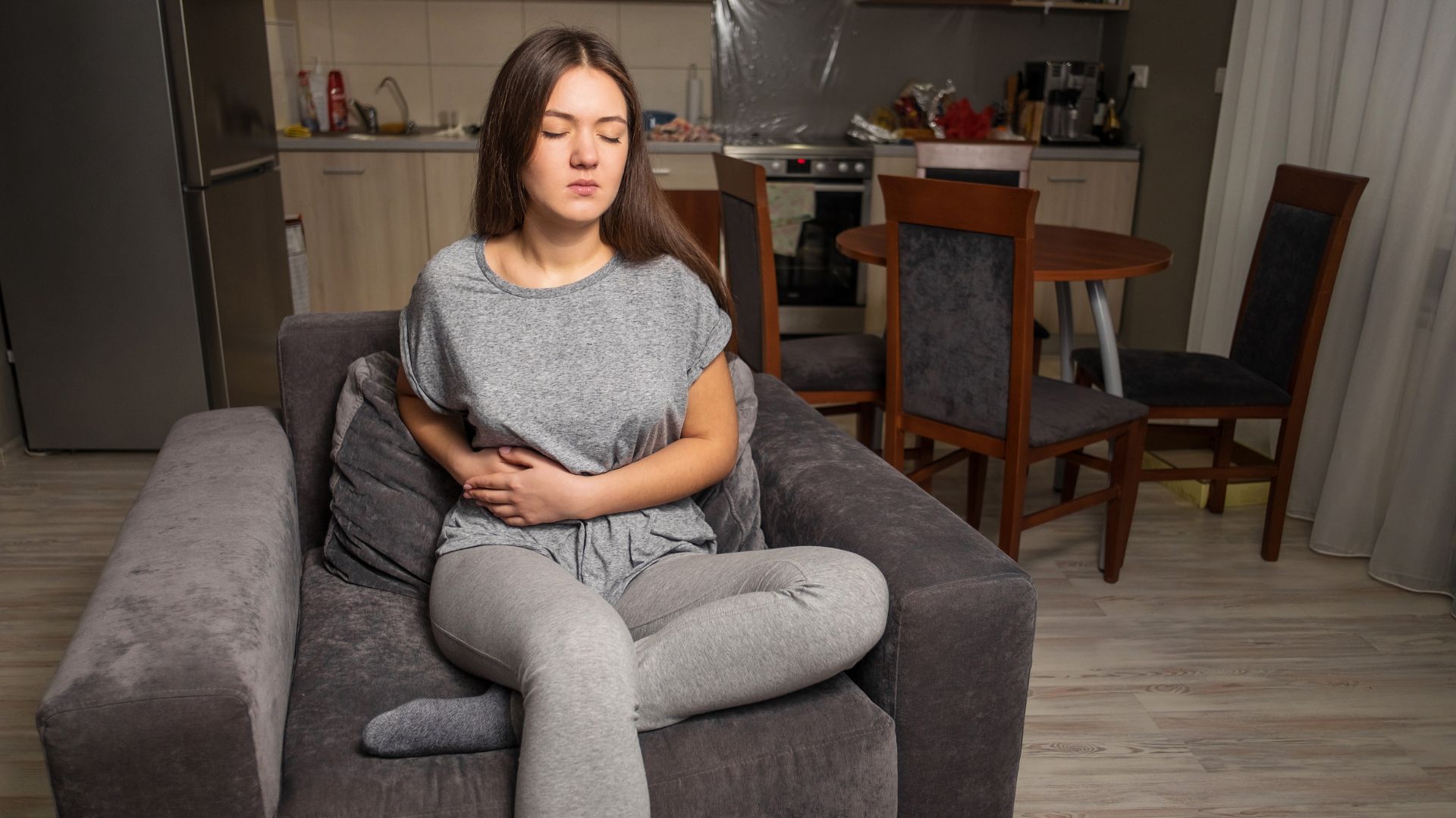 Sau sinh ăn trứng vịt lộn được không? Giải đáp từ chuyên gia và lưu ý quan trọng cho mẹ 3