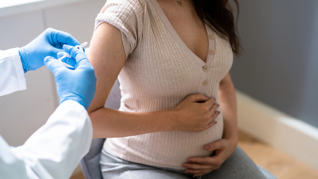 sau-tiem-vac-xin-1-thang-co-thai-thi-anh-huong-gi-khong 5.png