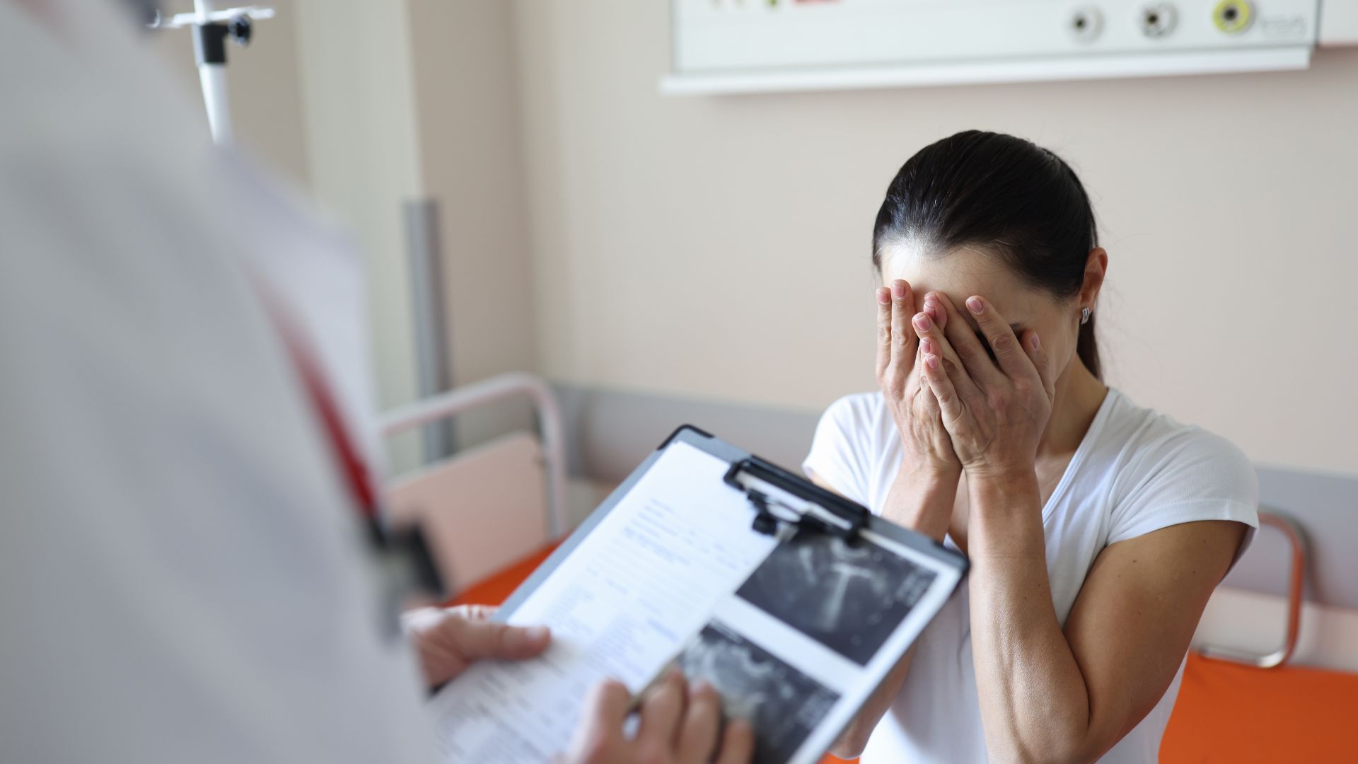 Sảy thai tự nhiên là gì? Những yếu tố nguy cơ cần đặc biệt lưu ý 4