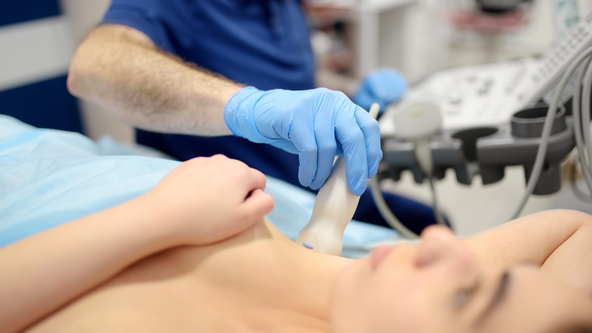 Siêu âm vú có phát hiện ung thư không? Những điều bạn cần biết trước khi tầm soát 2
