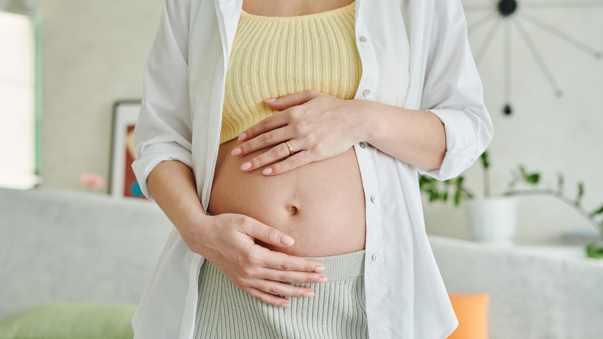 Mẹ bầu sinh mổ lần 2 ở tuần 38 được không? Cần lưu ý những dấu hiệu nào? 1