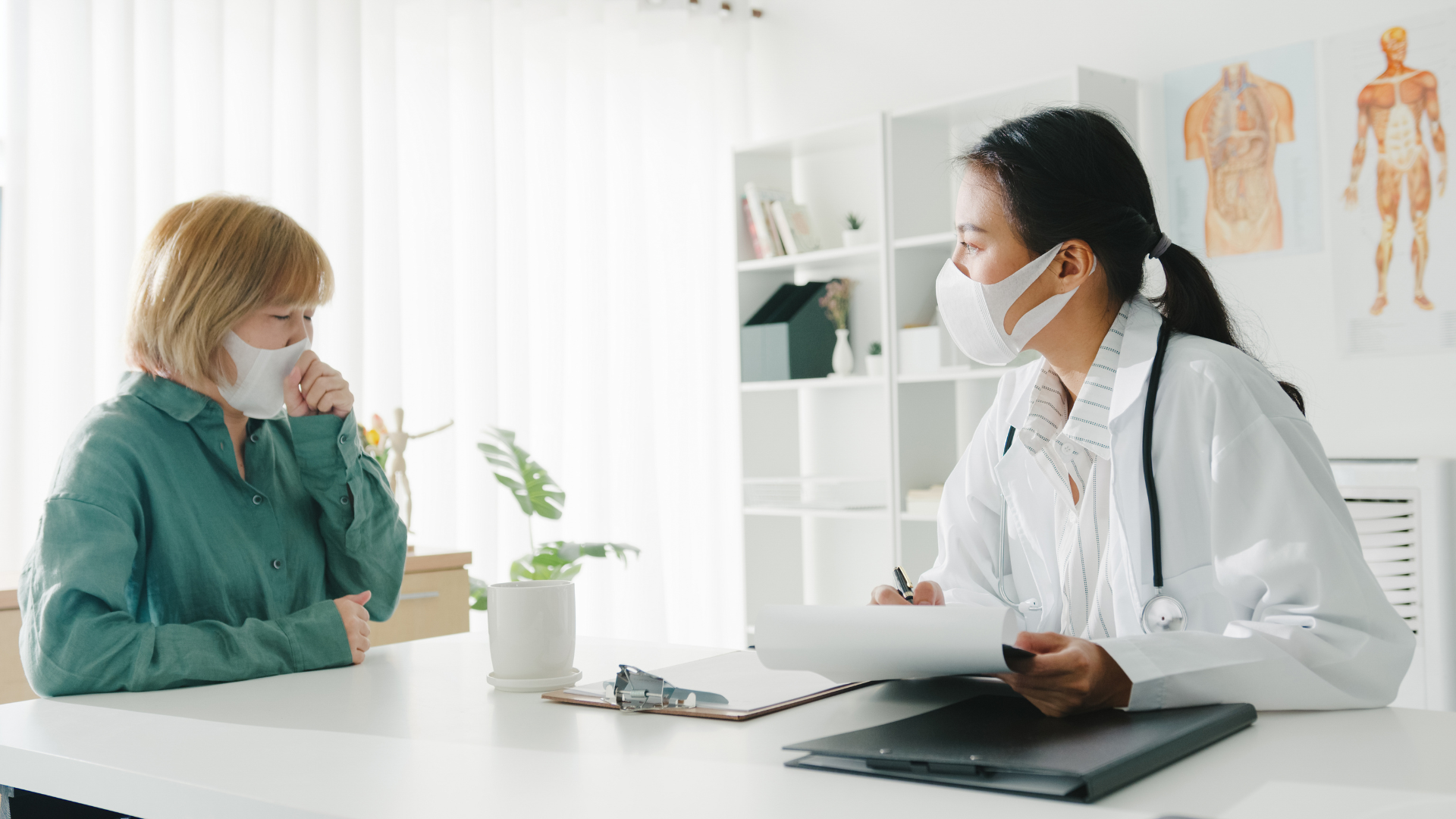 Người bệnh nên tuân theo hướng dẫn cụ thể của bác sĩ trong việc dùng quạt khi sốt phát ban