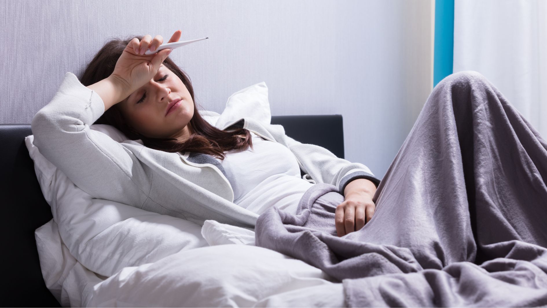 Ở giai đoạn toàn phát, người bệnh thường xuất hiện những cơn sốt rét run