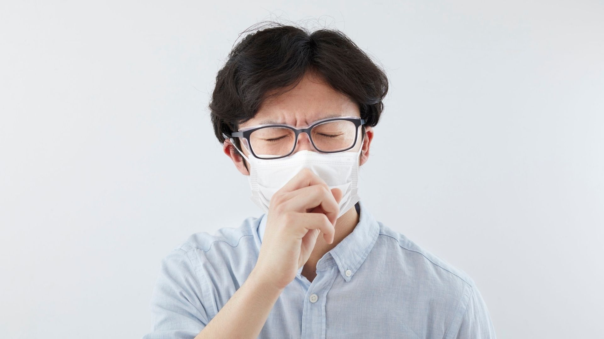 Sốt virus thường lây truyền qua đường hô hấp