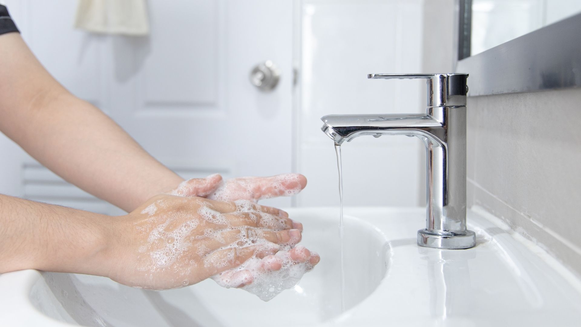 Vệ sinh cá nhân đúng cách ngăn ngừa sốt virus