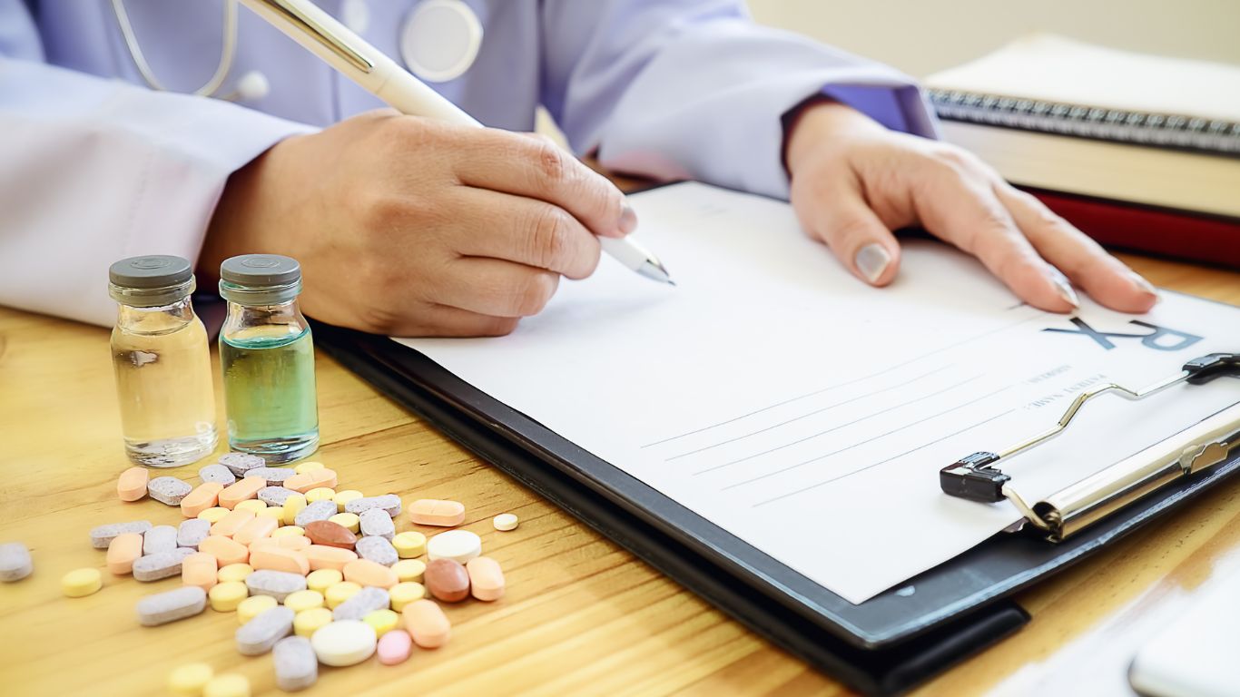 sot-xuat-huyet-khong-duoc-uong-thuoc-gi 3