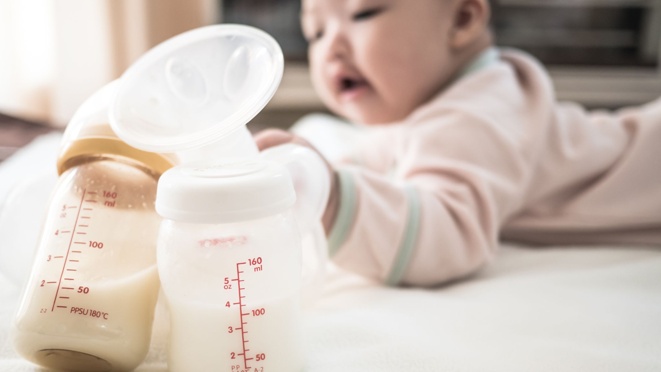 Sữa mẹ vắt ra ủ nóng được bao lâu? Giải đáp chi tiết 3