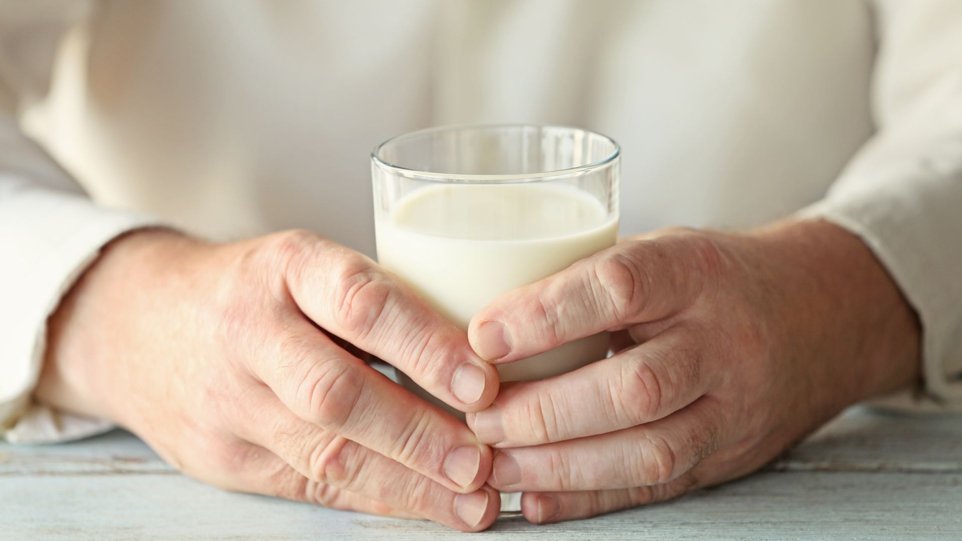 Sữa tươi đã thanh trùng phù hợp với nhiều đối tượng nhờ vẫn giữ được enzyme lactase tự nhiên