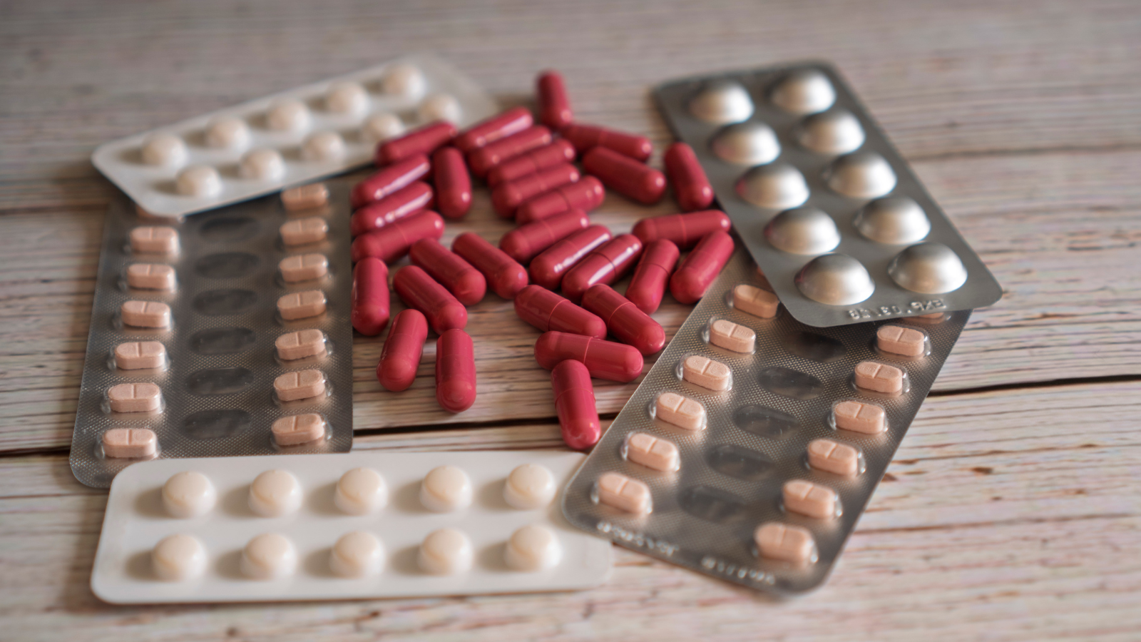 Nguyên tắc cốt lõi của việc điều trị là bù đắp lại đúng lượng hormone mà cơ thể đang thiếu hụt