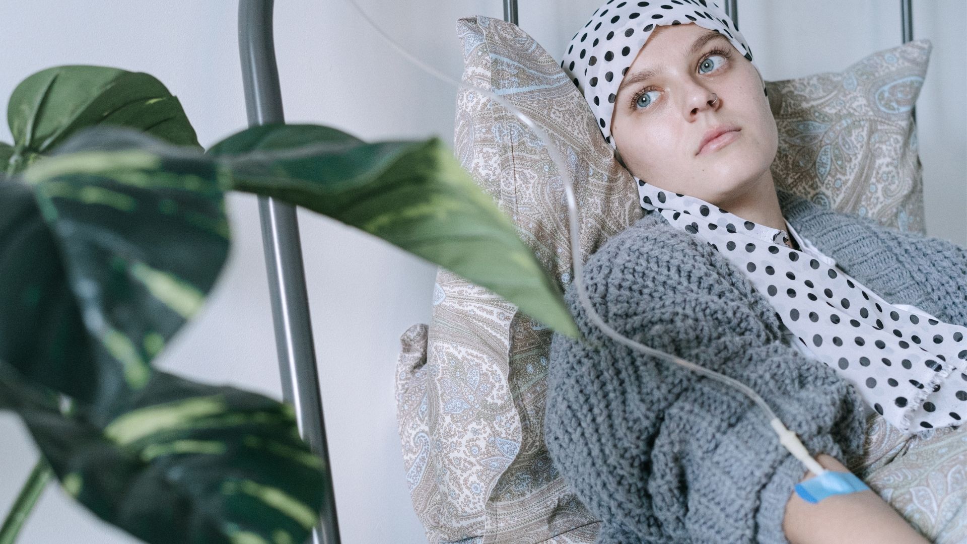 Người bệnh cần tuân thủ chỉ định điều trị của bác sĩ