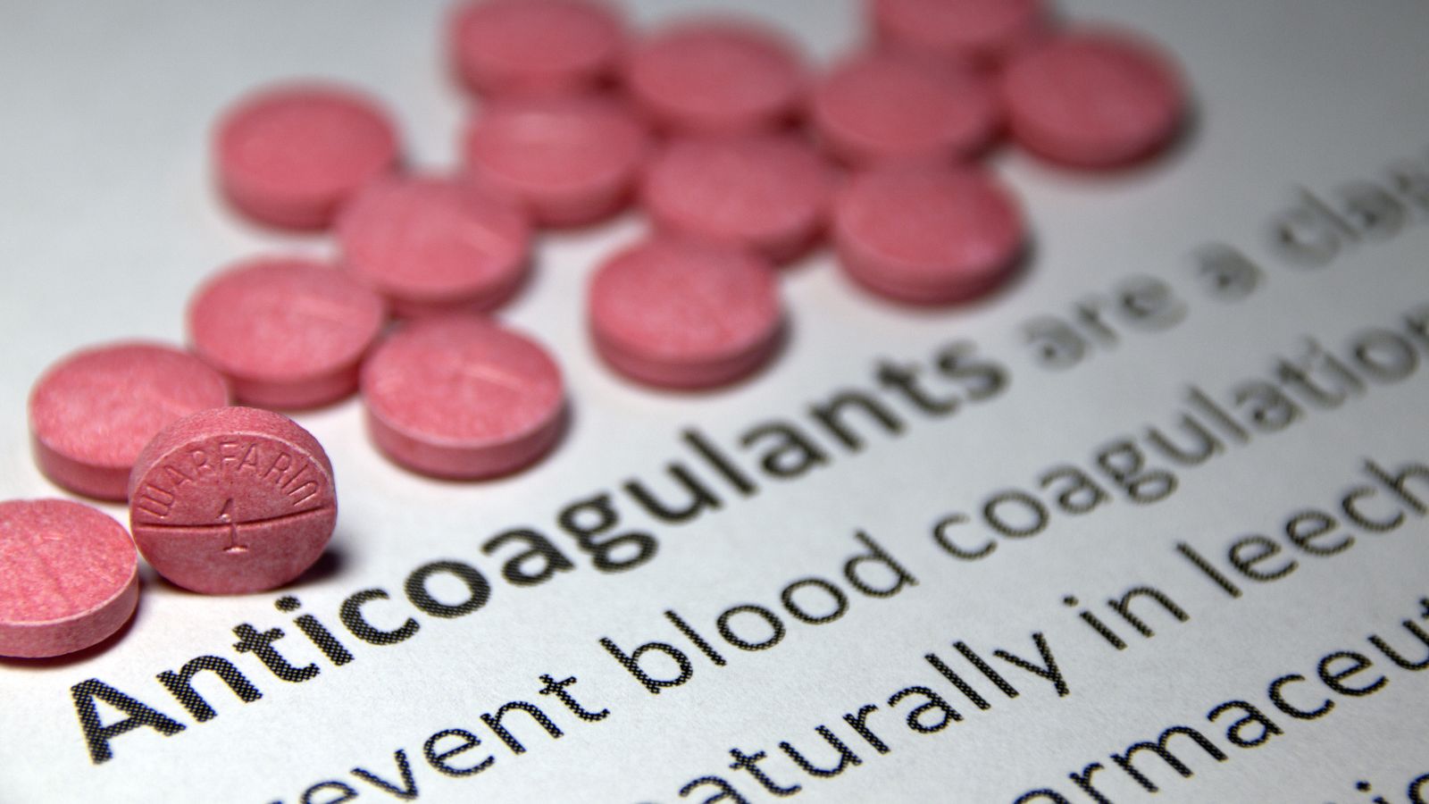 Thuốc chống đông thường được sử dụng trước và sau phẫu thuật